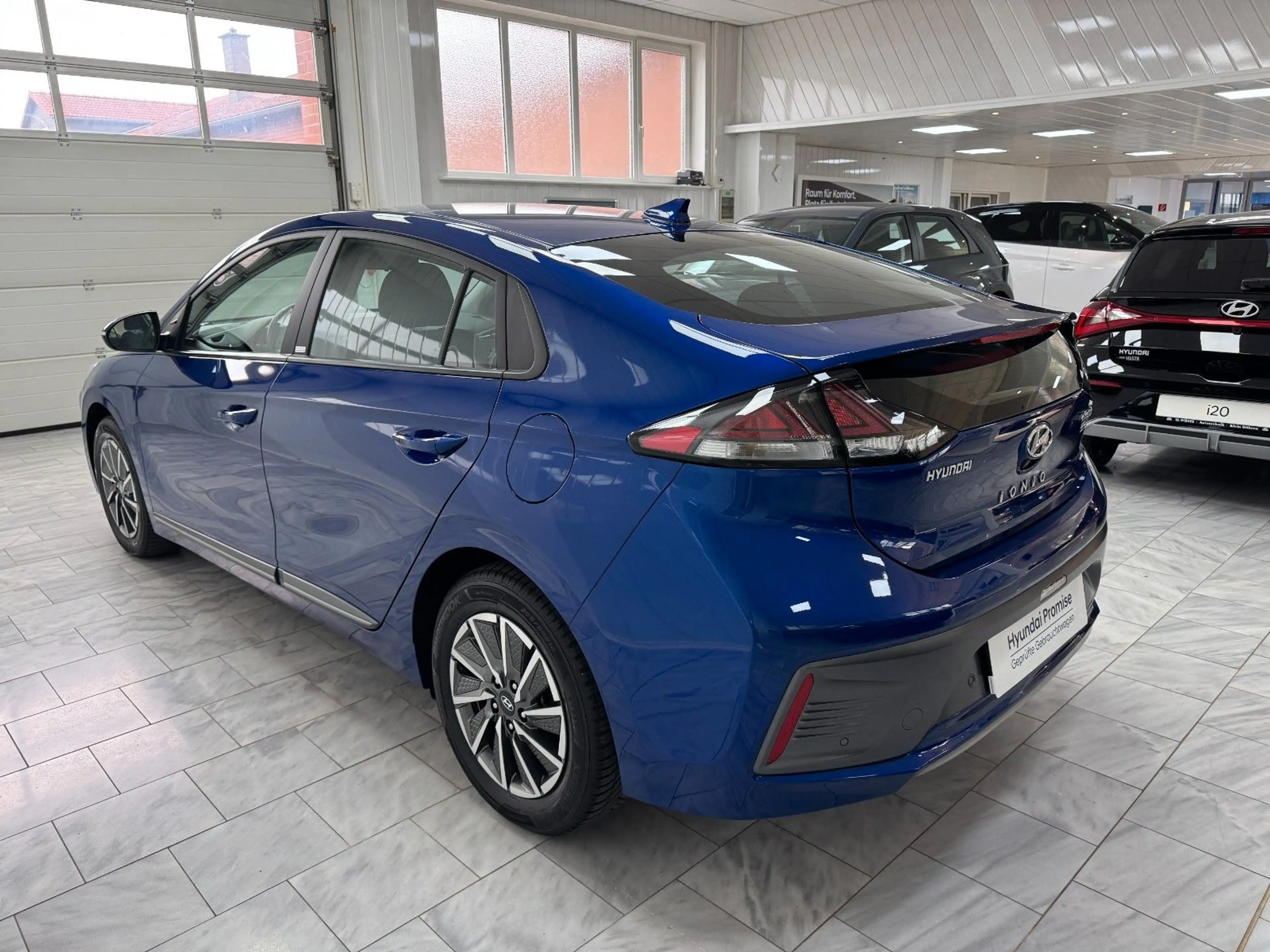 Hyundai IONIQ Elektro Trend Navi Garantie SOH 100% — photo 8