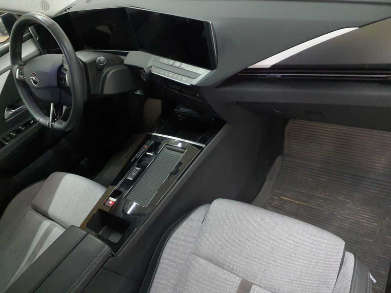 Opel Astra Astra Plug-In-Hybrid Elegance Navi SHZ — photo 9