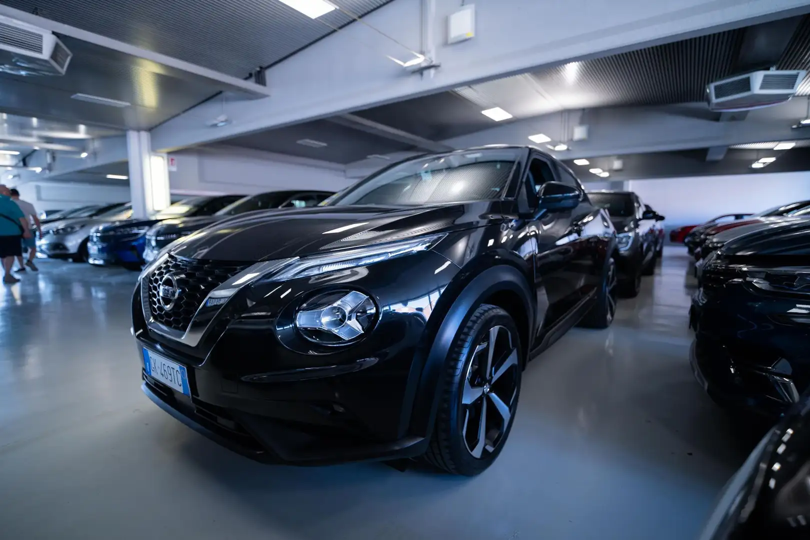 Nissan Juke 1.0 dig-t N-Connecta 114cv dct - 1