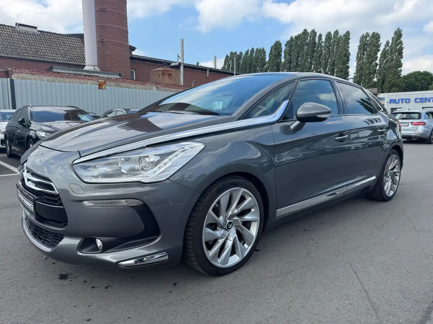 Citroen DS5 SportChic*LEDER*NAVI*RFK*MEMEORY*MASSAGE Šedá - 1