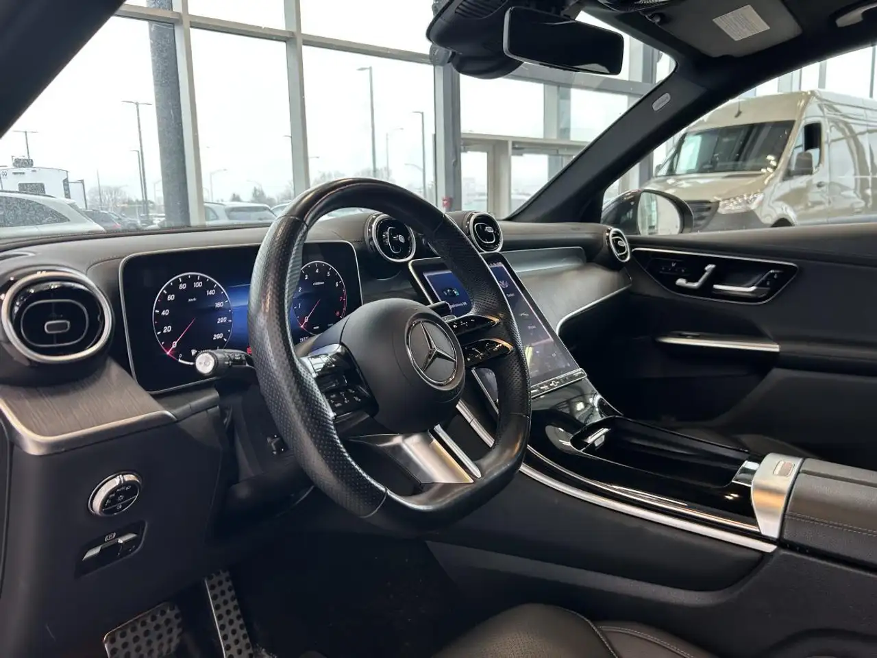 Mercedes-Benz GLC снимка Mercedes-Benz GLC