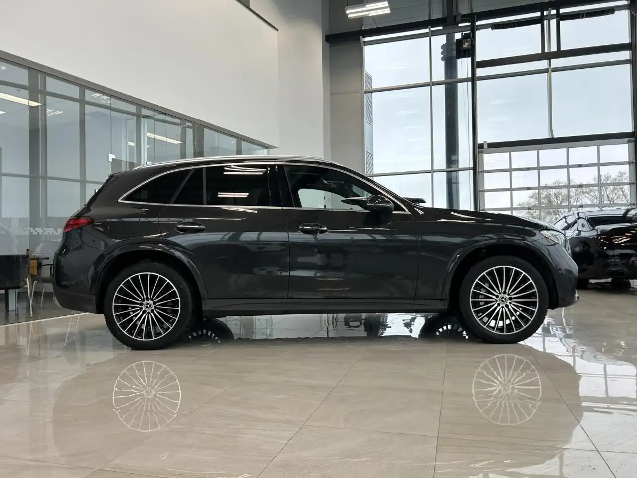 Mercedes-Benz GLC снимка Mercedes-Benz GLC
