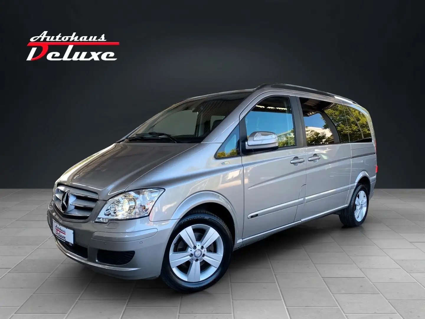 Mercedes-Benz Viano 2.2 CDI TREND-EDITION NAVI-LEDER-6-SITZER Silber - 1