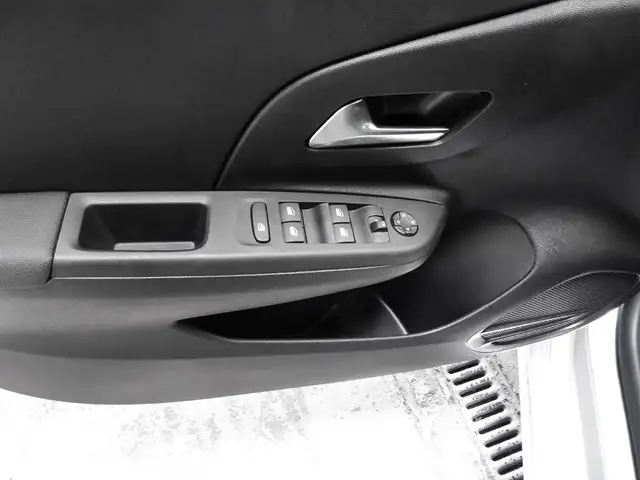 Opel Corsa view 11