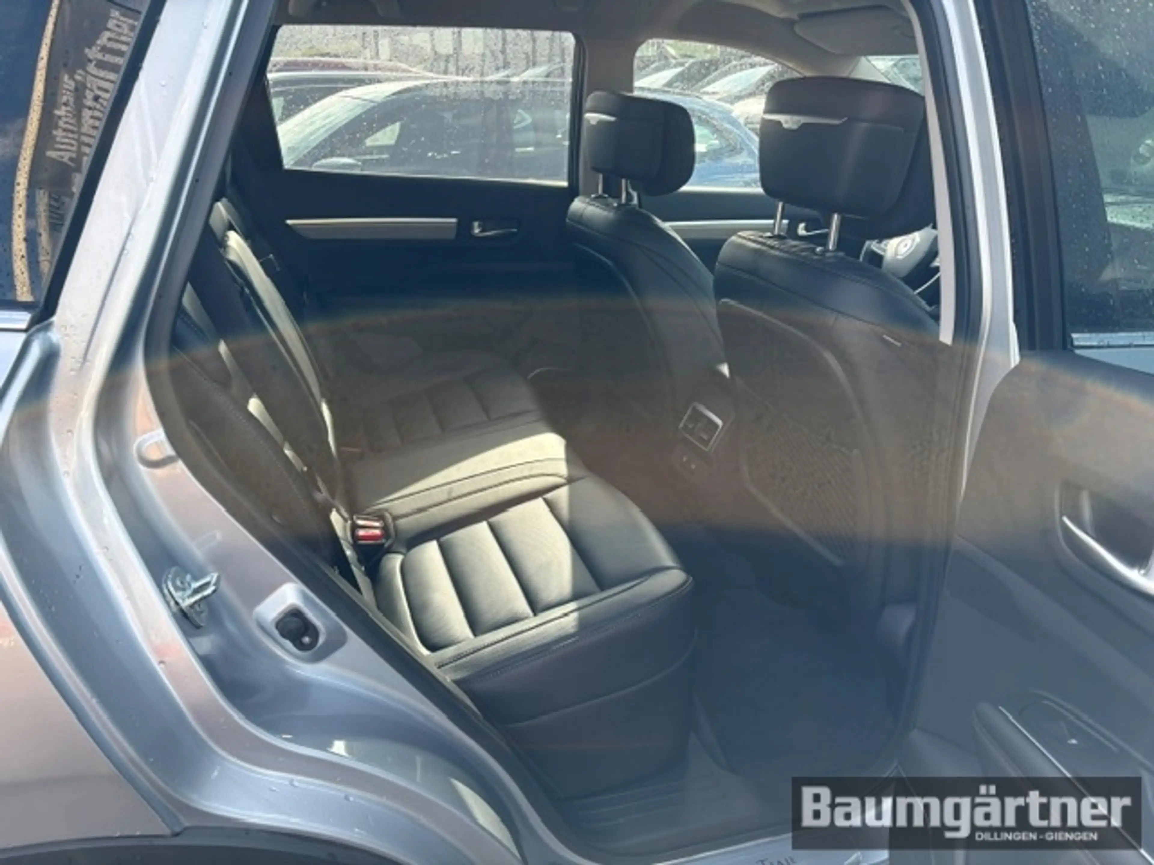 Renault Koleos Initiale Paris Blue dCi 185 X-tronic 4WD — photo 9