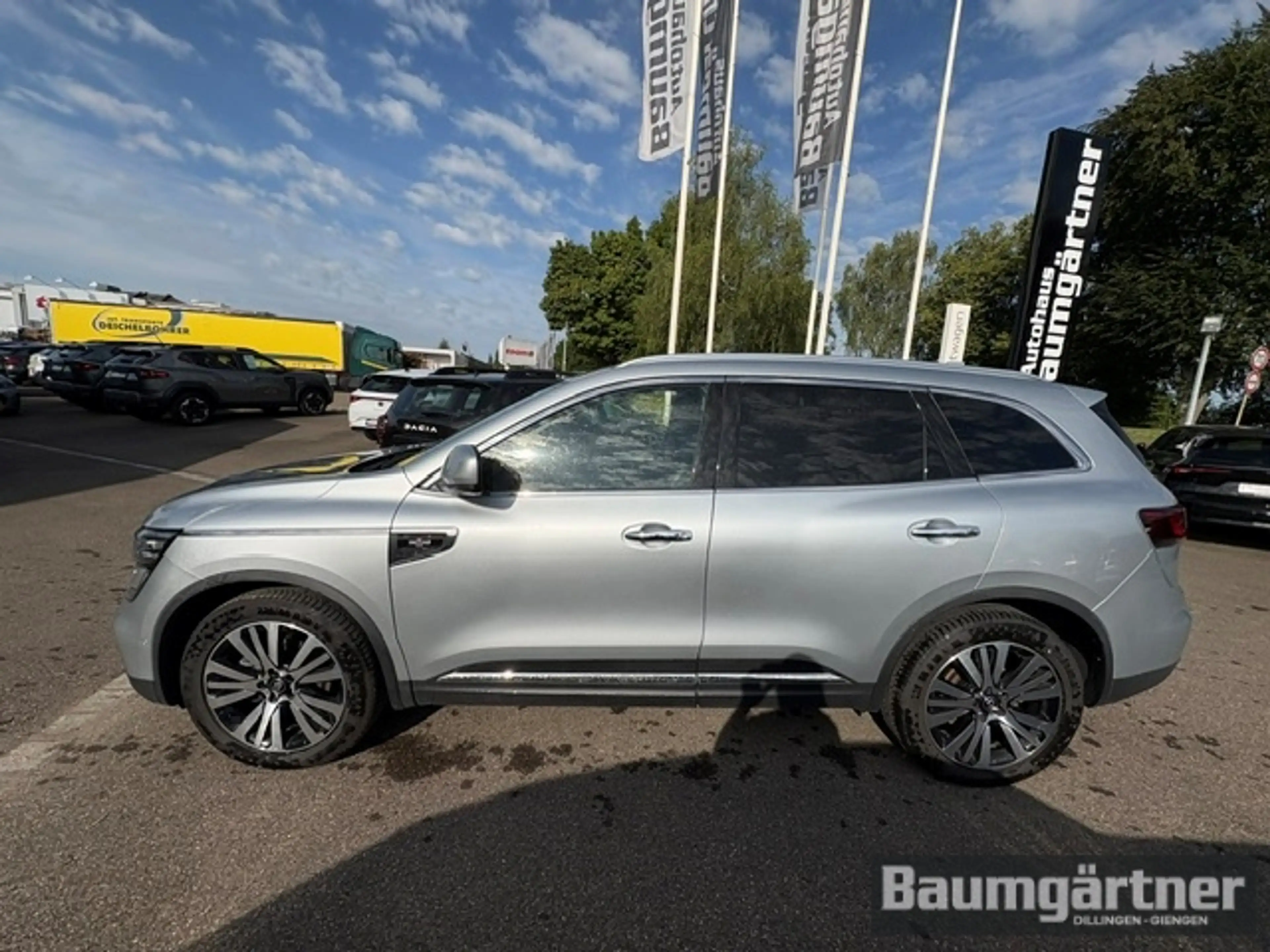Renault Koleos Initiale Paris Blue dCi 185 X-tronic 4WD — photo 12