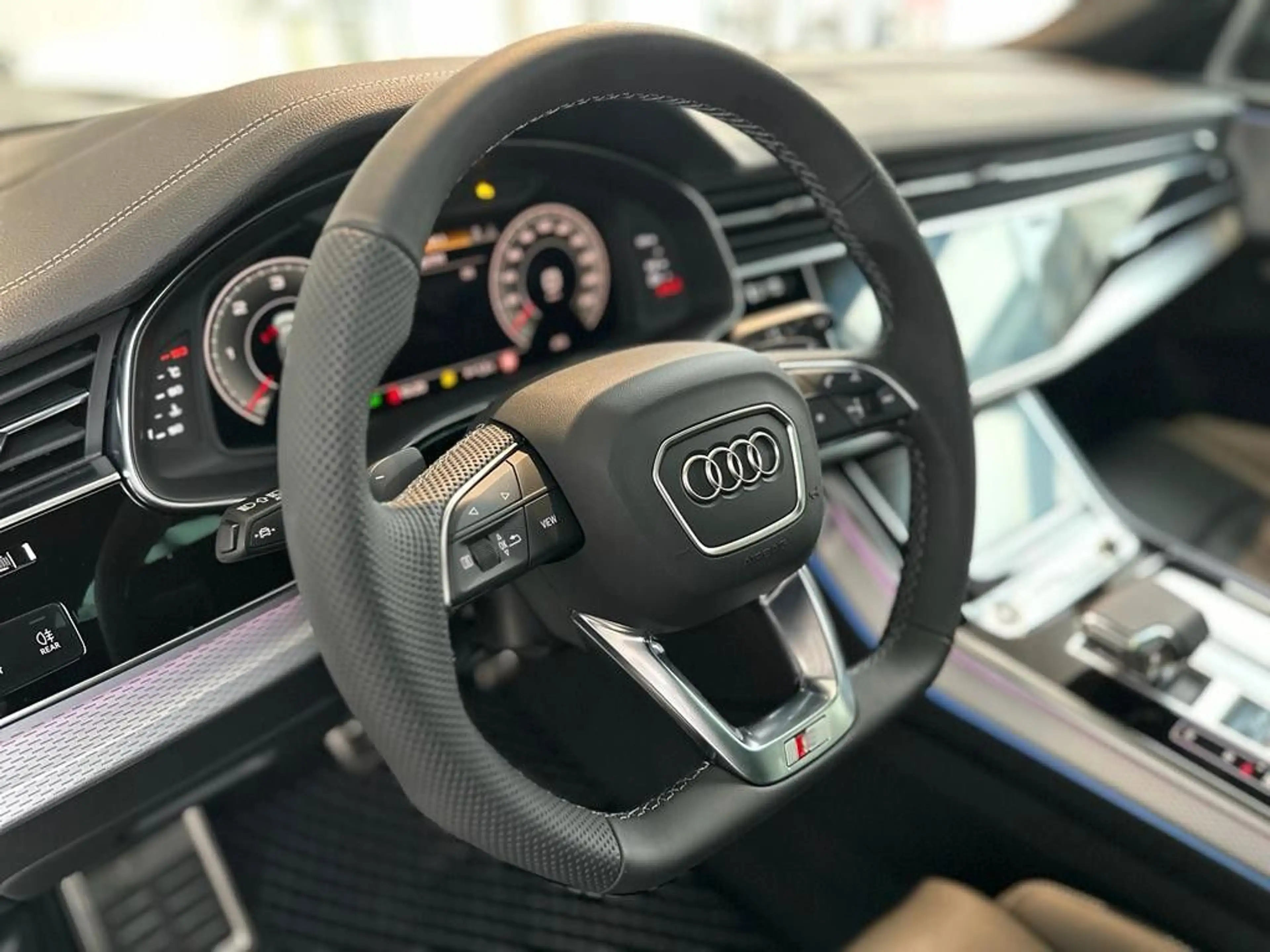 Audi Q8 50 TDI FACELIFT MY27 /w-sw/SLine/Mtrx/Pan/23 — photo 8