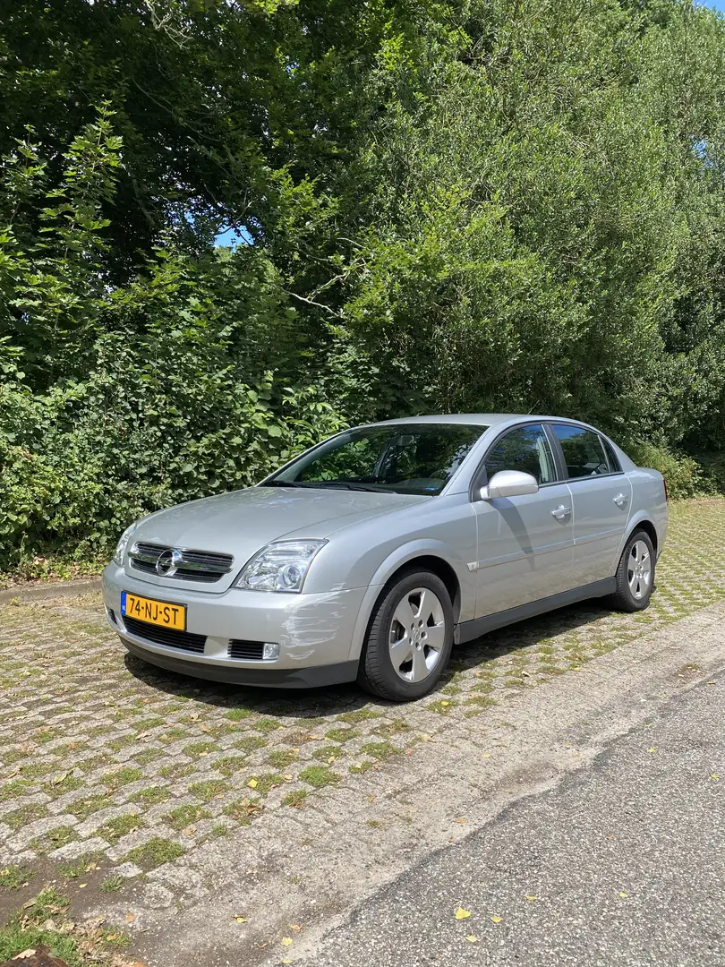 Opel Vectra 2.2-16V Elegance Grijs - 1