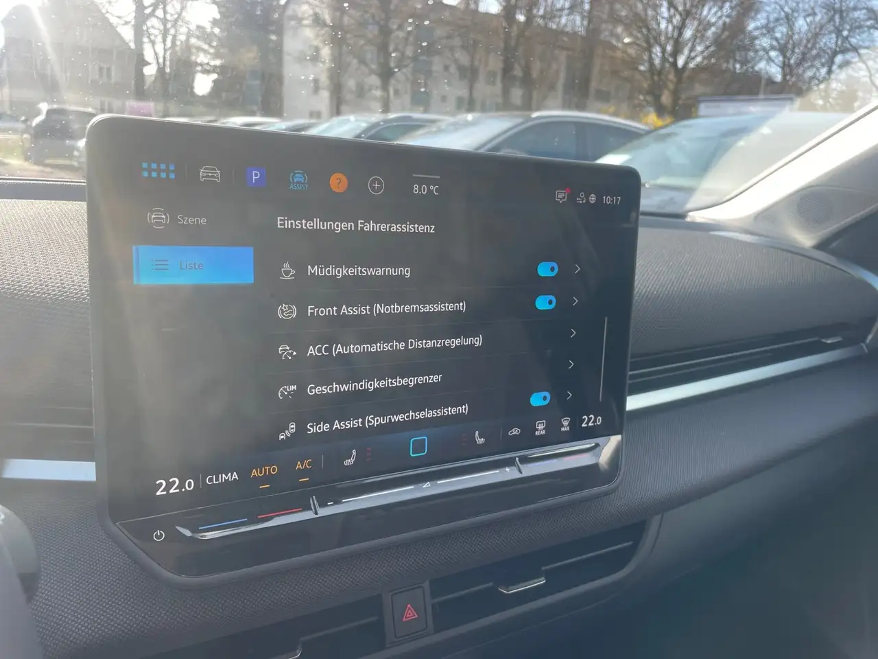 Volkswagen T-Roc Life eTSI DSG 17