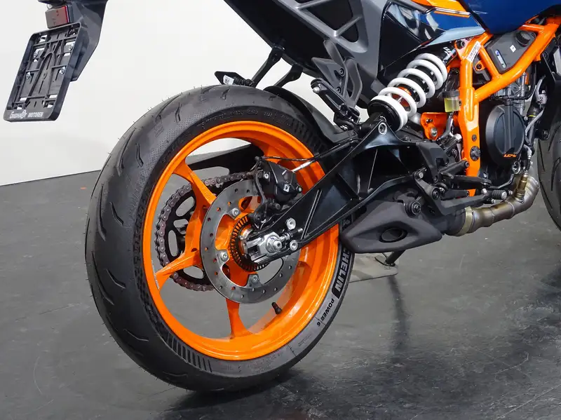 KTM 390 Duke - foto 7