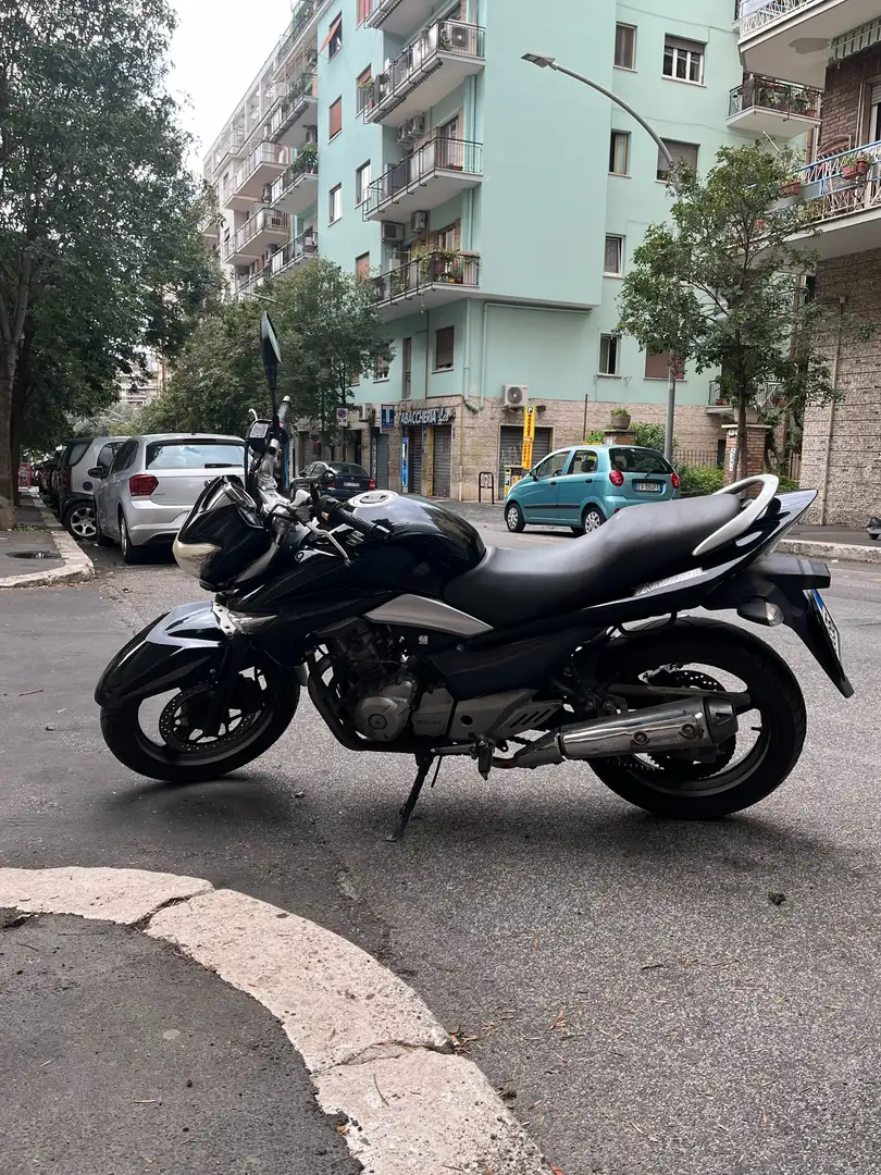 Suzuki Inazuma 250 Plus Negro - 1