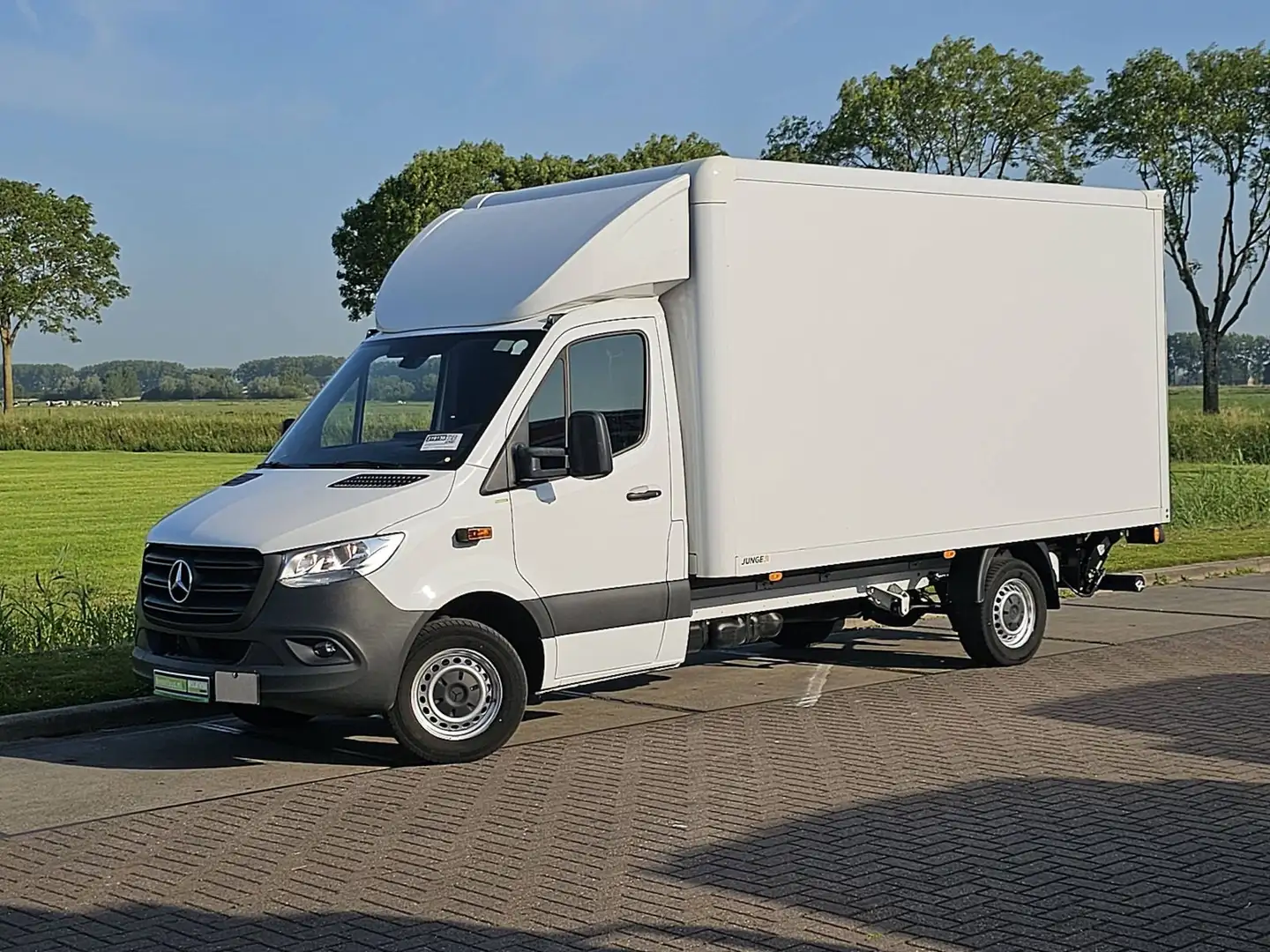 Mercedes-Benz Sprinter 317 L3 RWD Bakwagen Laadklep Airco Mbux 170Pk Euro Blanc - 1