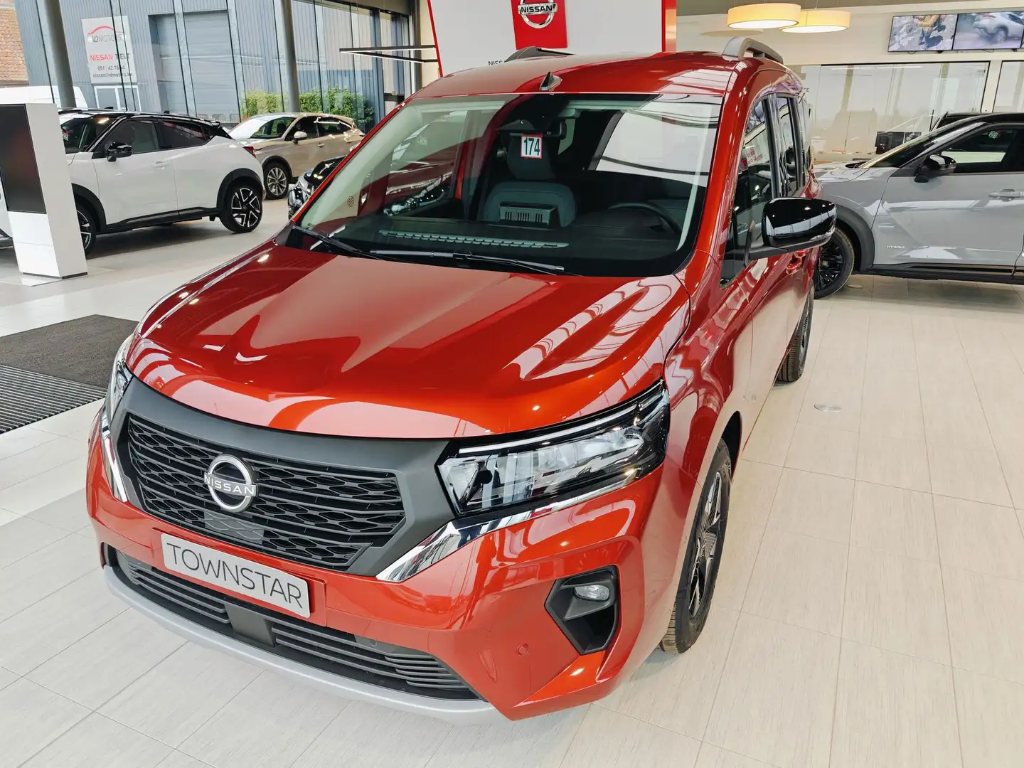 Nissan Townstar COMBI DIG-T 130 AT N-Connecta L1H1 + Combi Design - 1