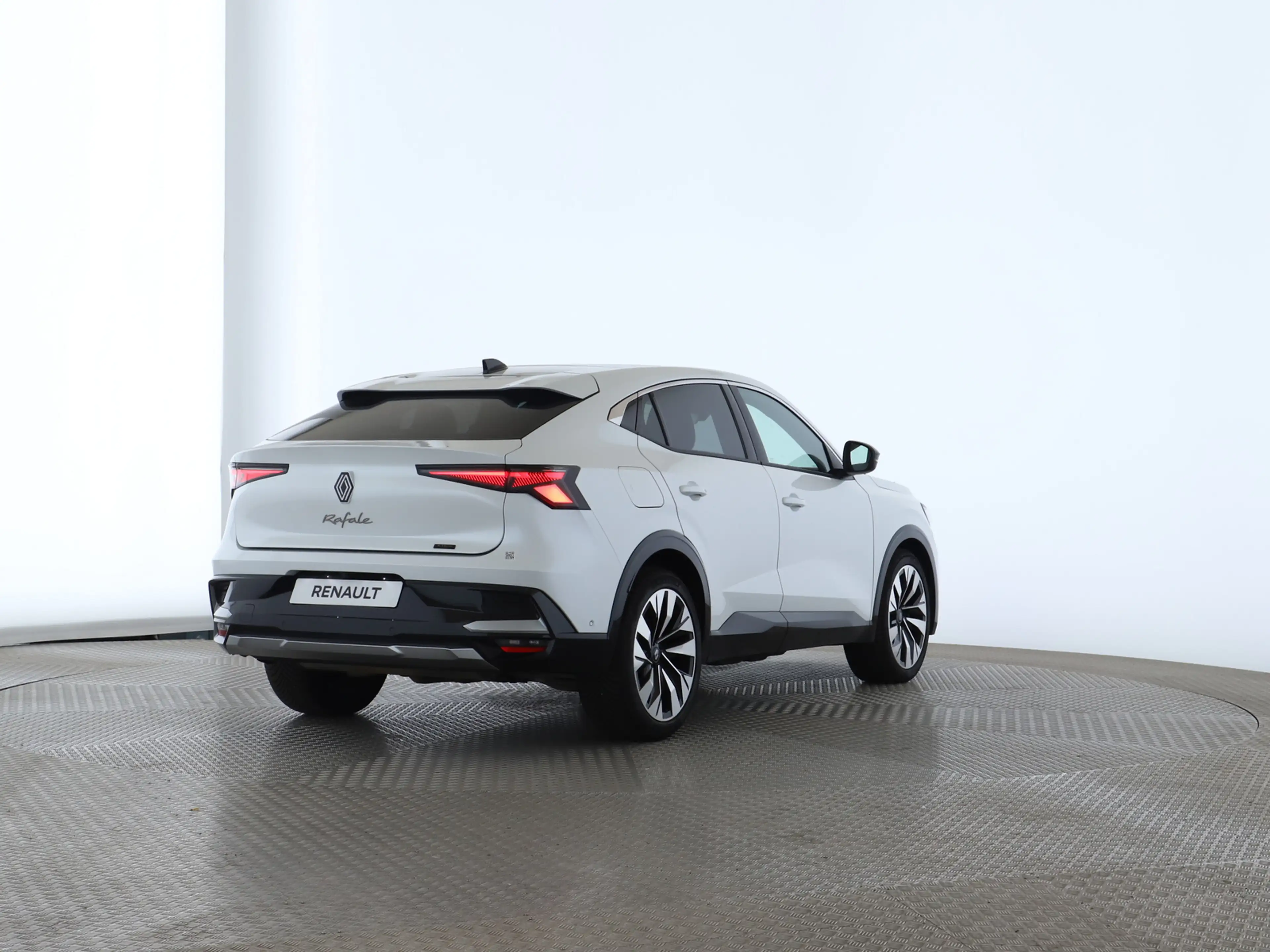 Renault Rafale Techno Full Hybrid E-Tech 200 Apple CarPlay — photo 7