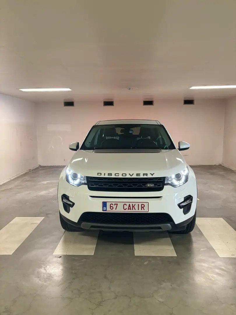 Land Rover Discovery Sport 2.0 TD4 HSE Wit - 2