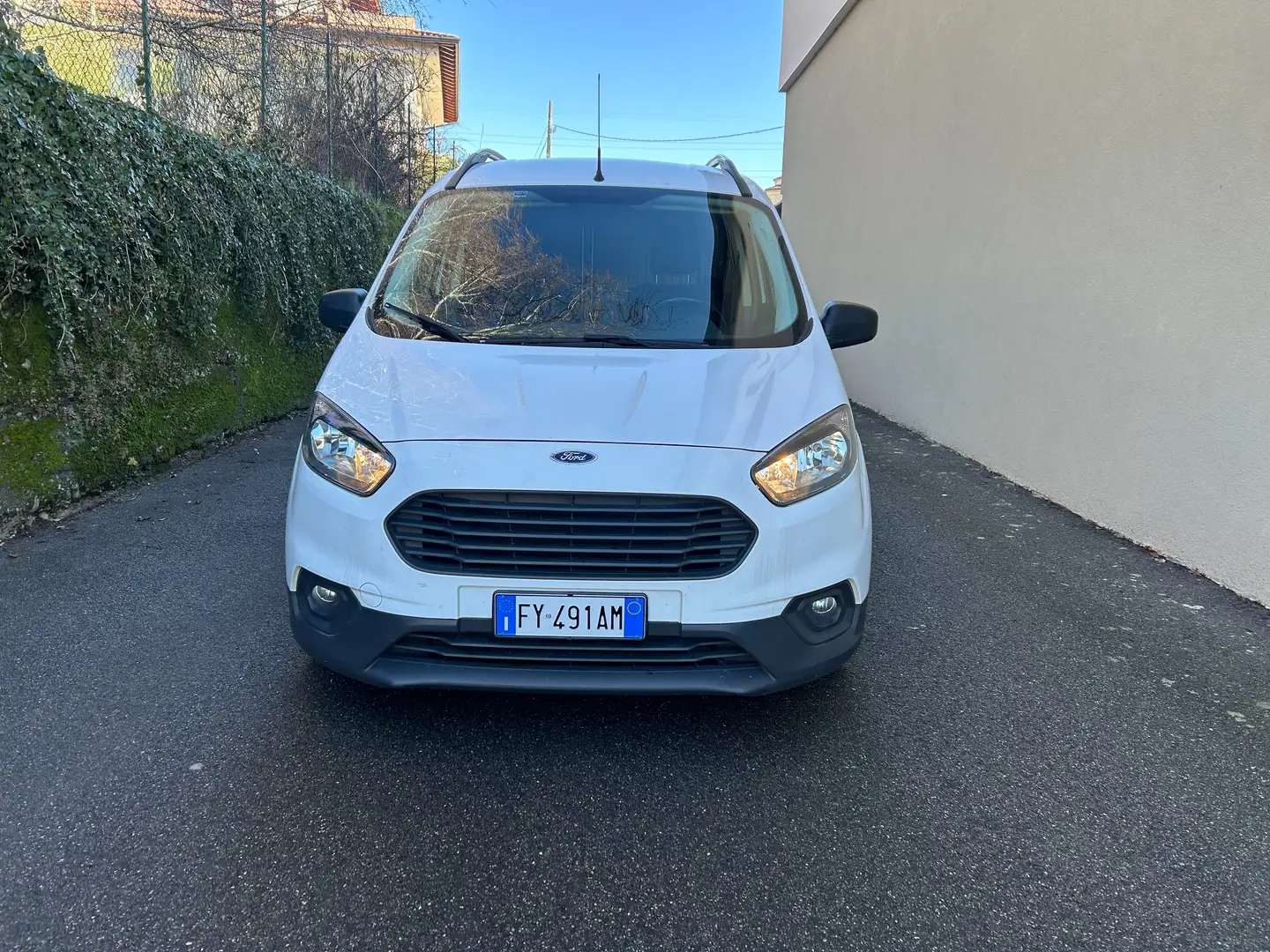 Ford Transit COURIER Bianco - 1