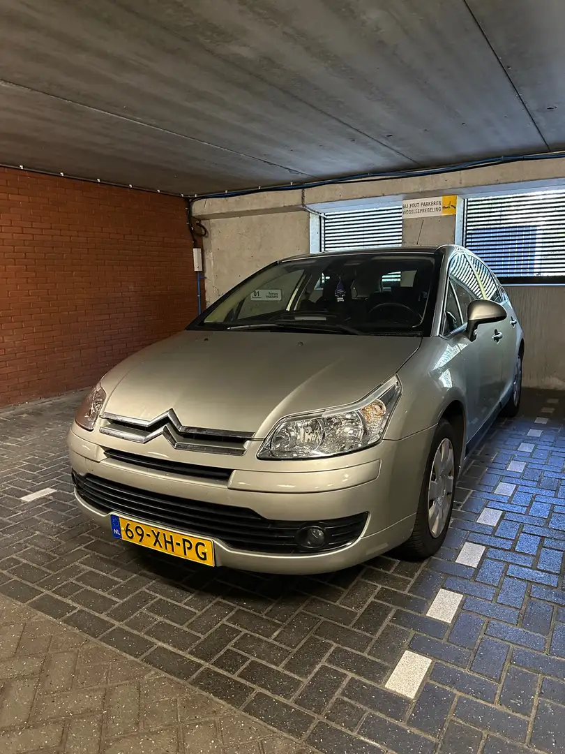 Citroen C4 1.6-16V Image Gris - 1