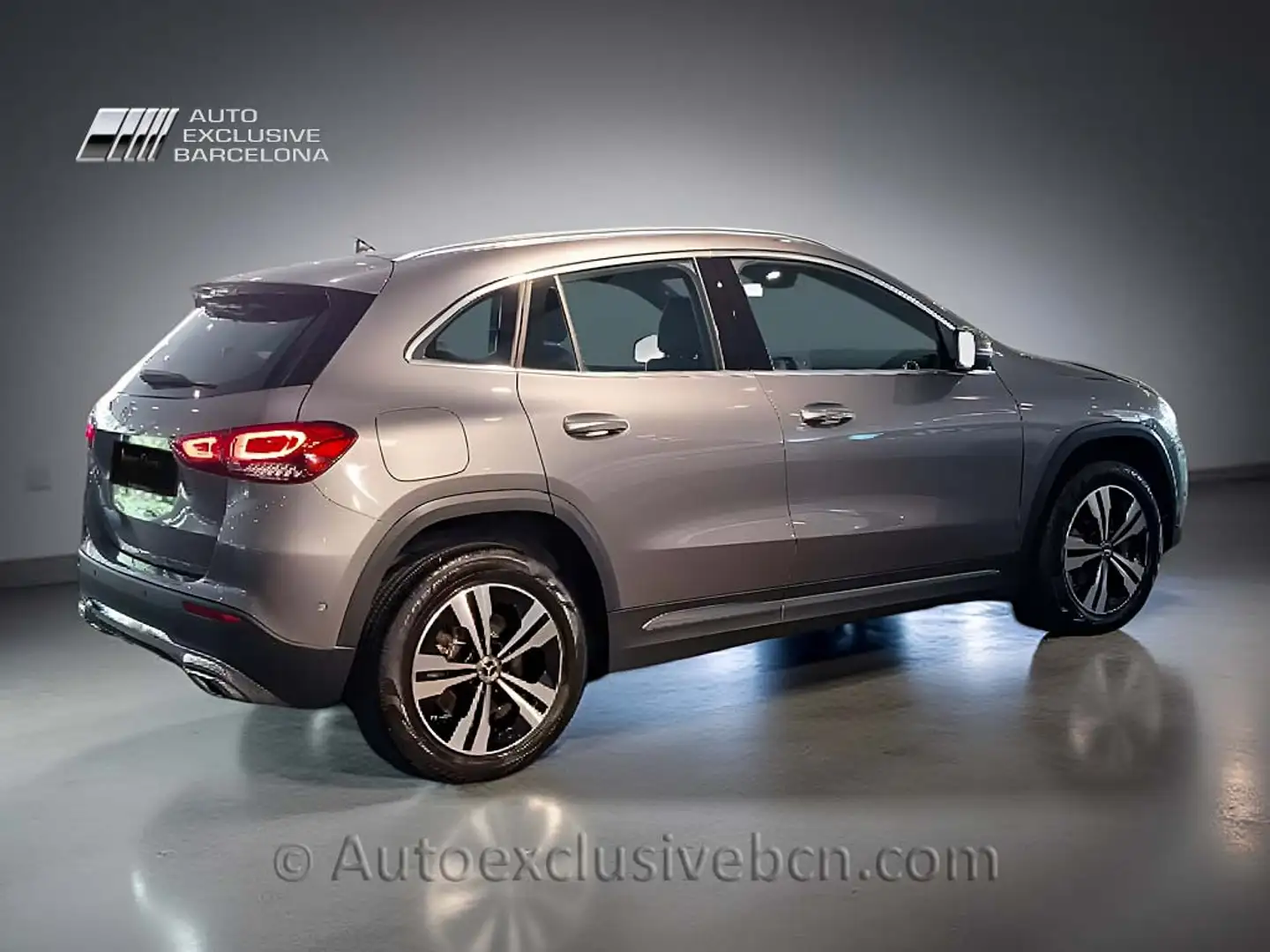 Mercedes-Benz GLA 250 250e Grau - 2