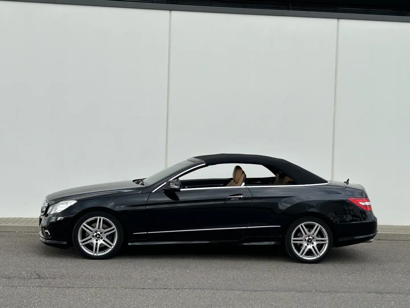 Mercedes-Benz E 350 CGI Cabrio BlueEFFICIENCY 7G-TRONIC Avantgarde - 2