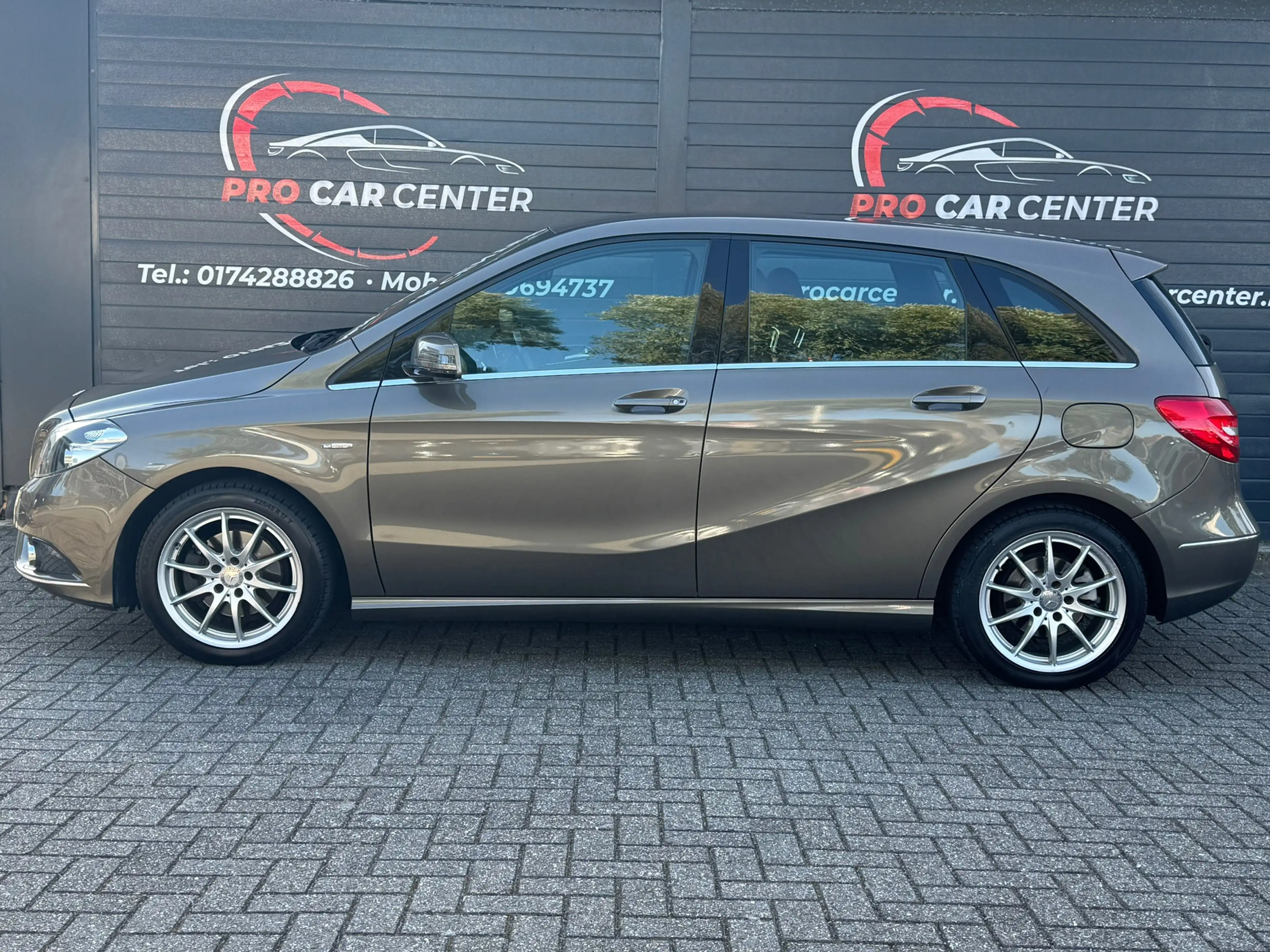 Mercedes-Benz B 200 Ambition AUT|CRUISE|CLIMATE|STOEL.VER|LEER|PDC-A|E — photo 9