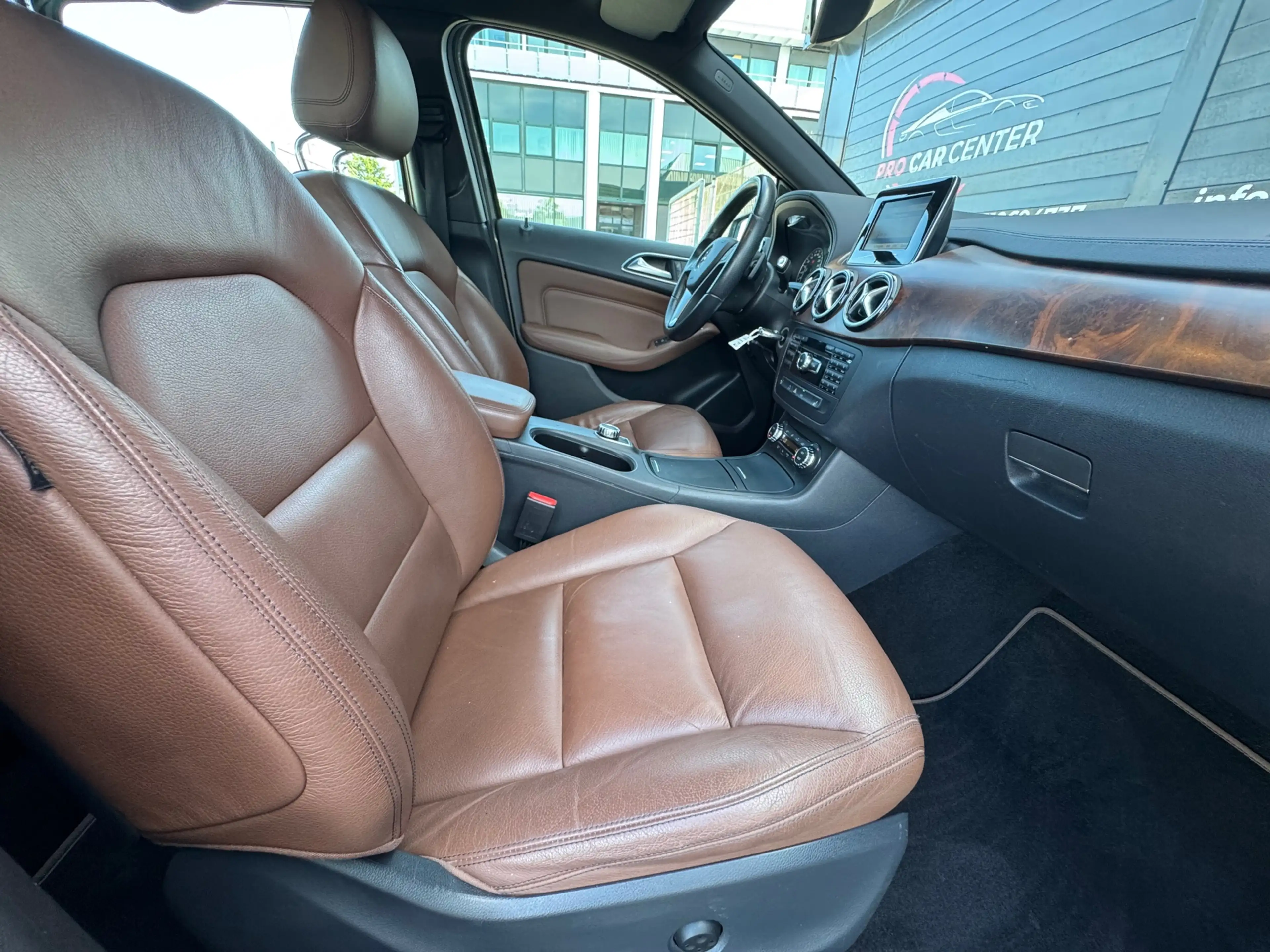 Mercedes-Benz B 200 Ambition AUT|CRUISE|CLIMATE|STOEL.VER|LEER|PDC-A|E — photo 18
