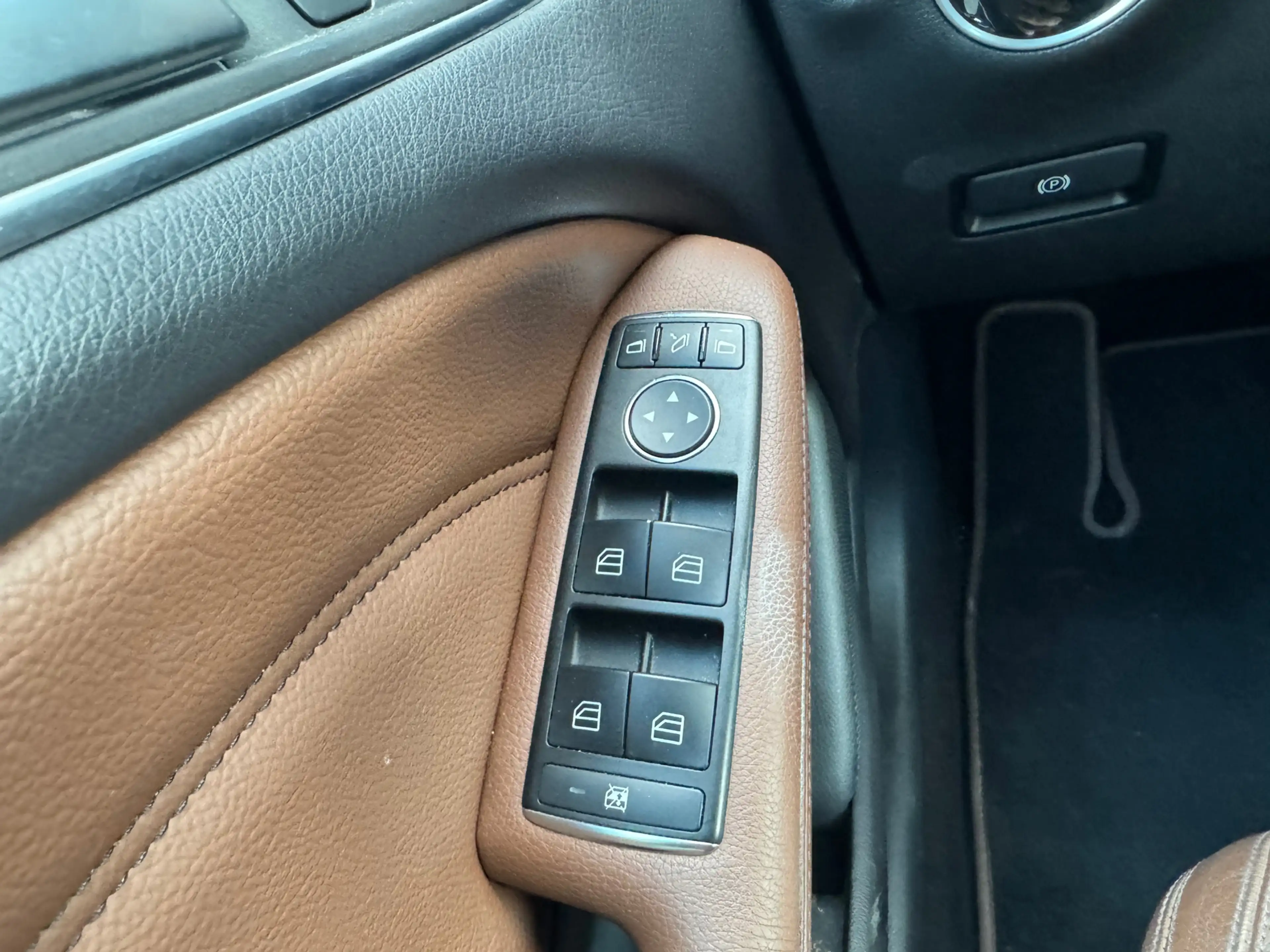 Mercedes-Benz B 200 Ambition AUT|CRUISE|CLIMATE|STOEL.VER|LEER|PDC-A|E — photo 25