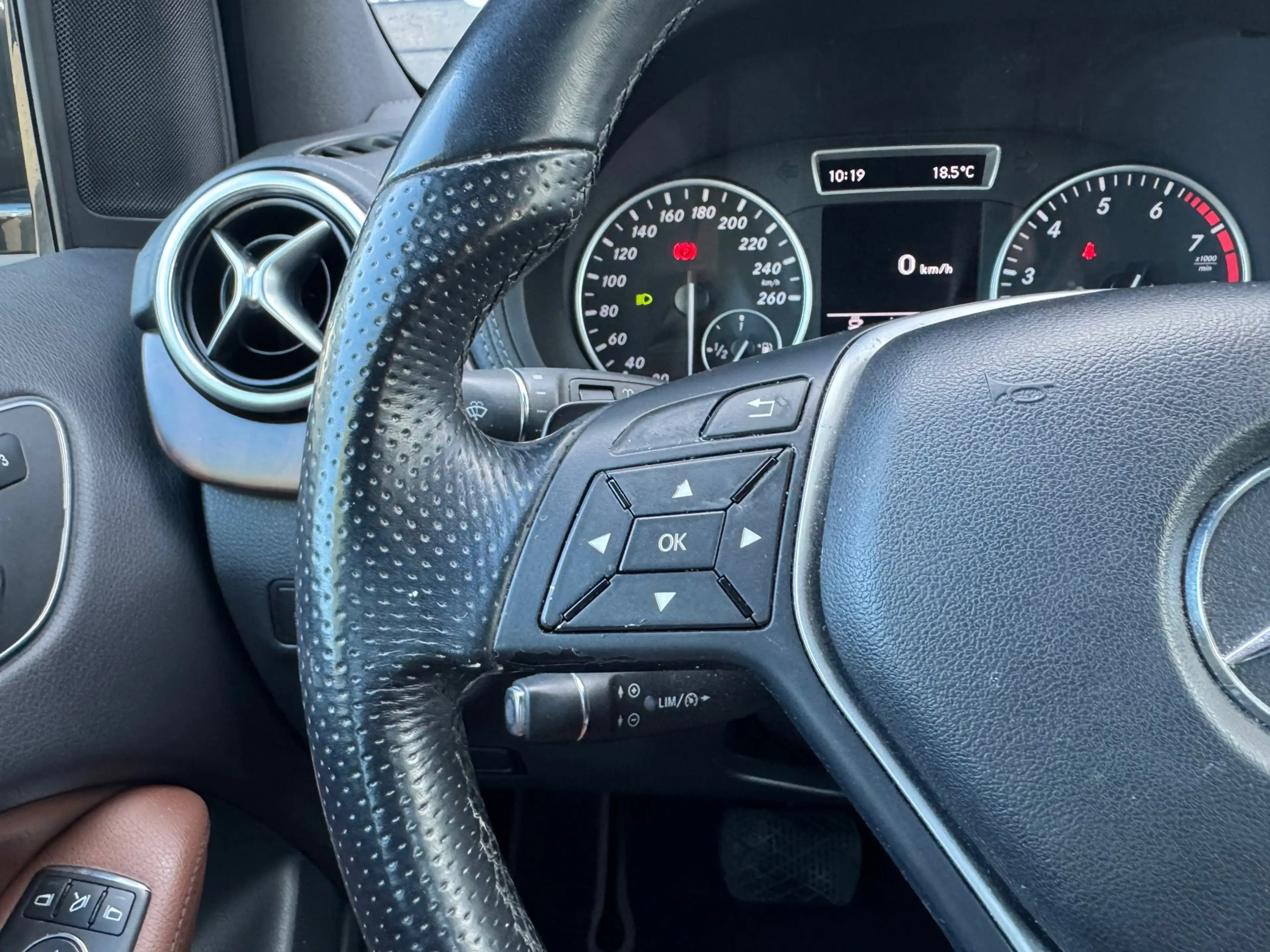 Mercedes-Benz B 200 Ambition AUT|CRUISE|CLIMATE|STOEL.VER|LEER|PDC-A|E — photo 23