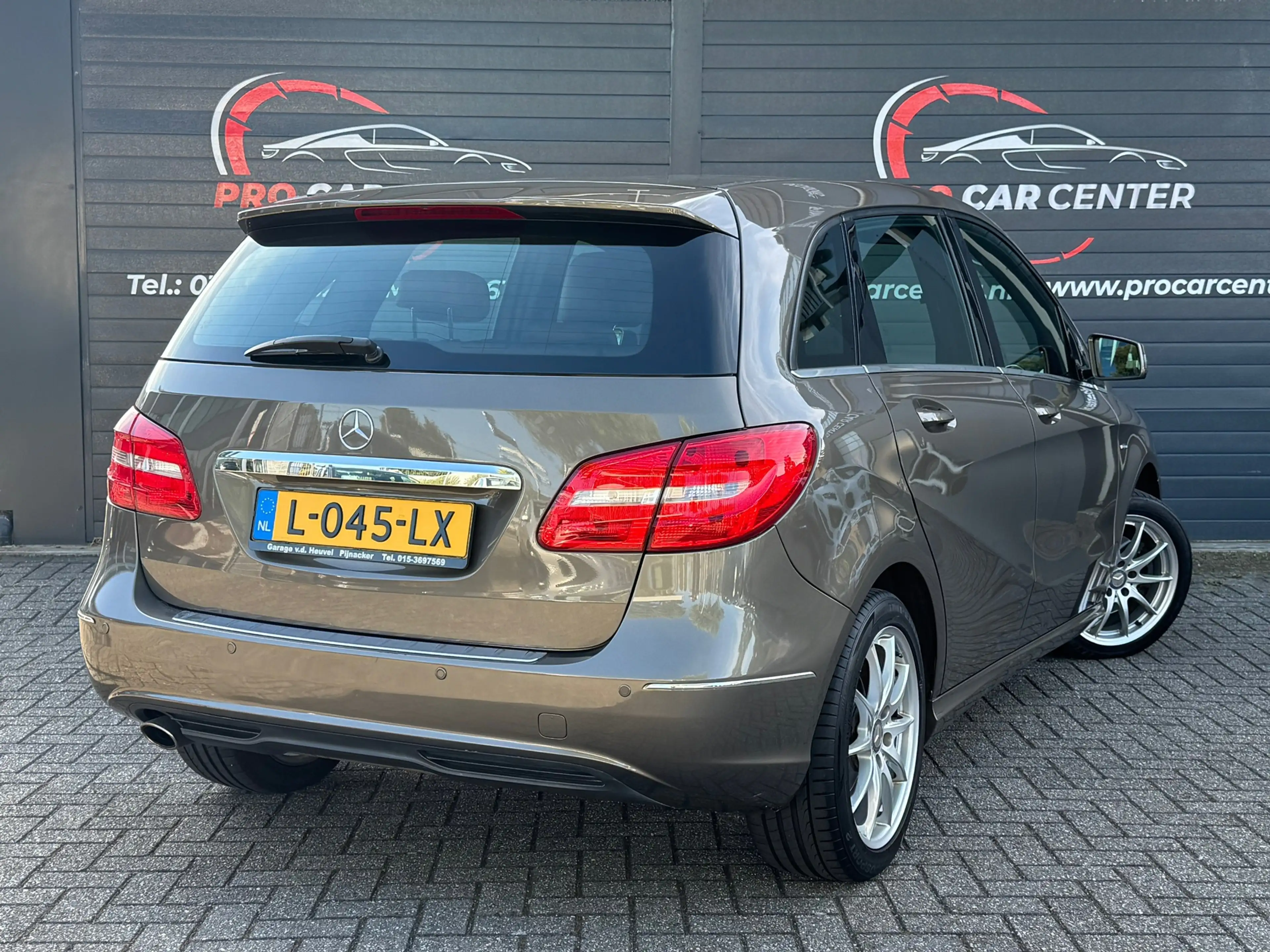 Mercedes-Benz B 200 Ambition AUT|CRUISE|CLIMATE|STOEL.VER|LEER|PDC-A|E — photo 2