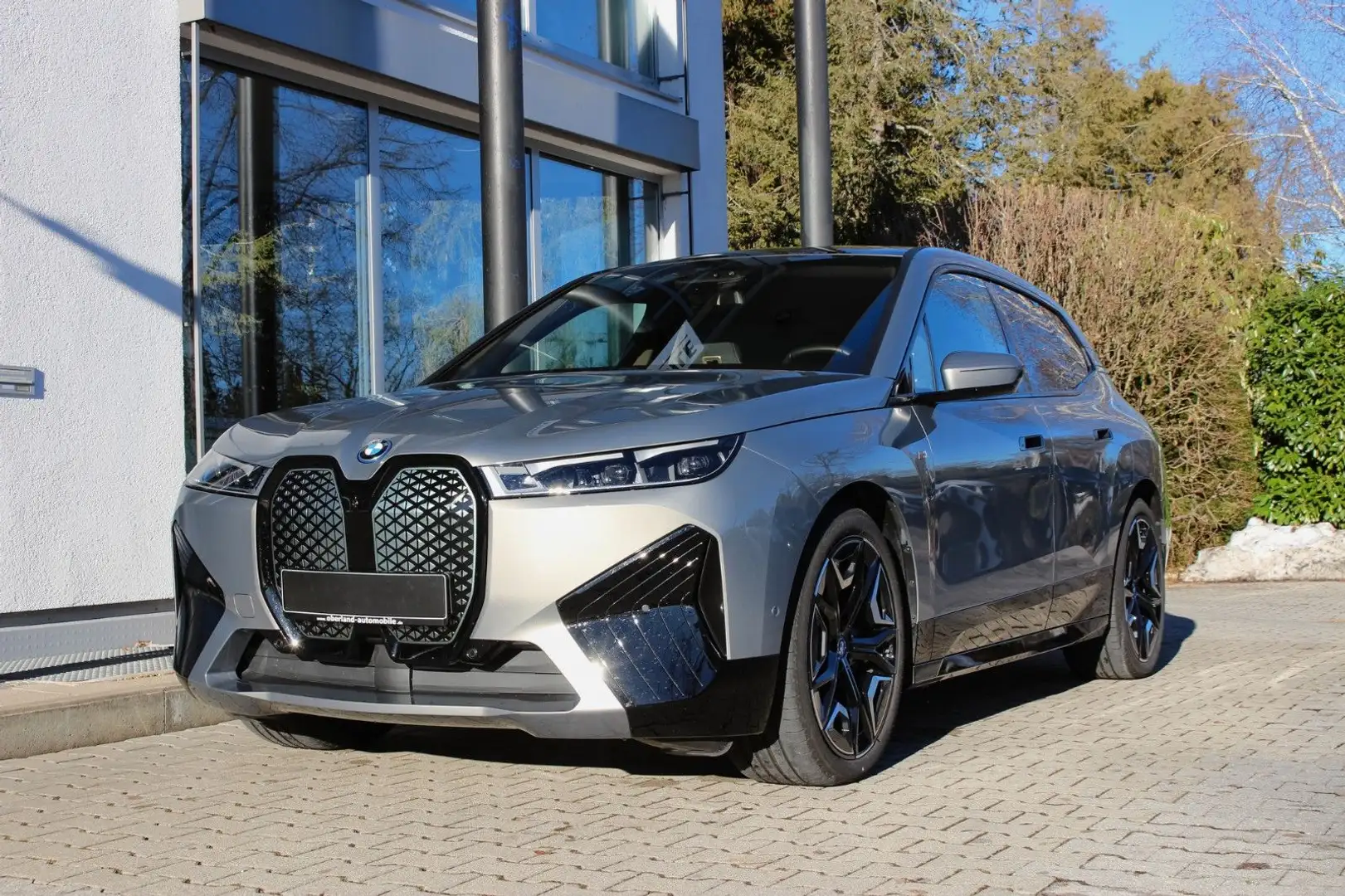 BMW iX M60 / SKY LOUNGE / SOFT CLOSE  / AHK Gris - 1