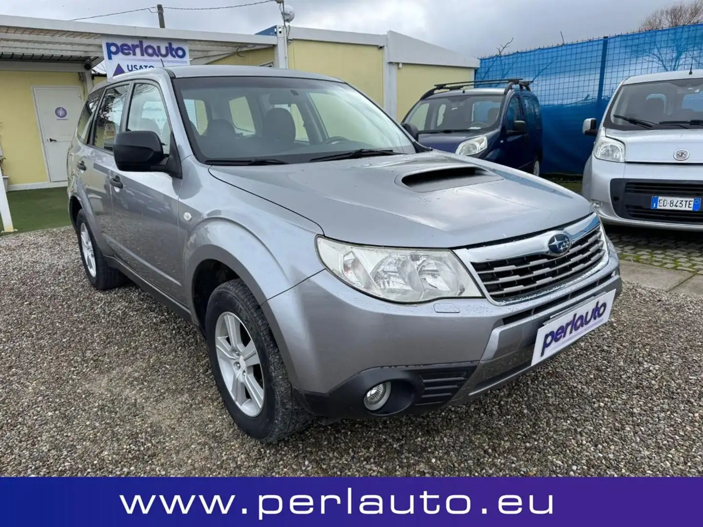 Subaru Forester 2.0D XS VQ Grau - 2