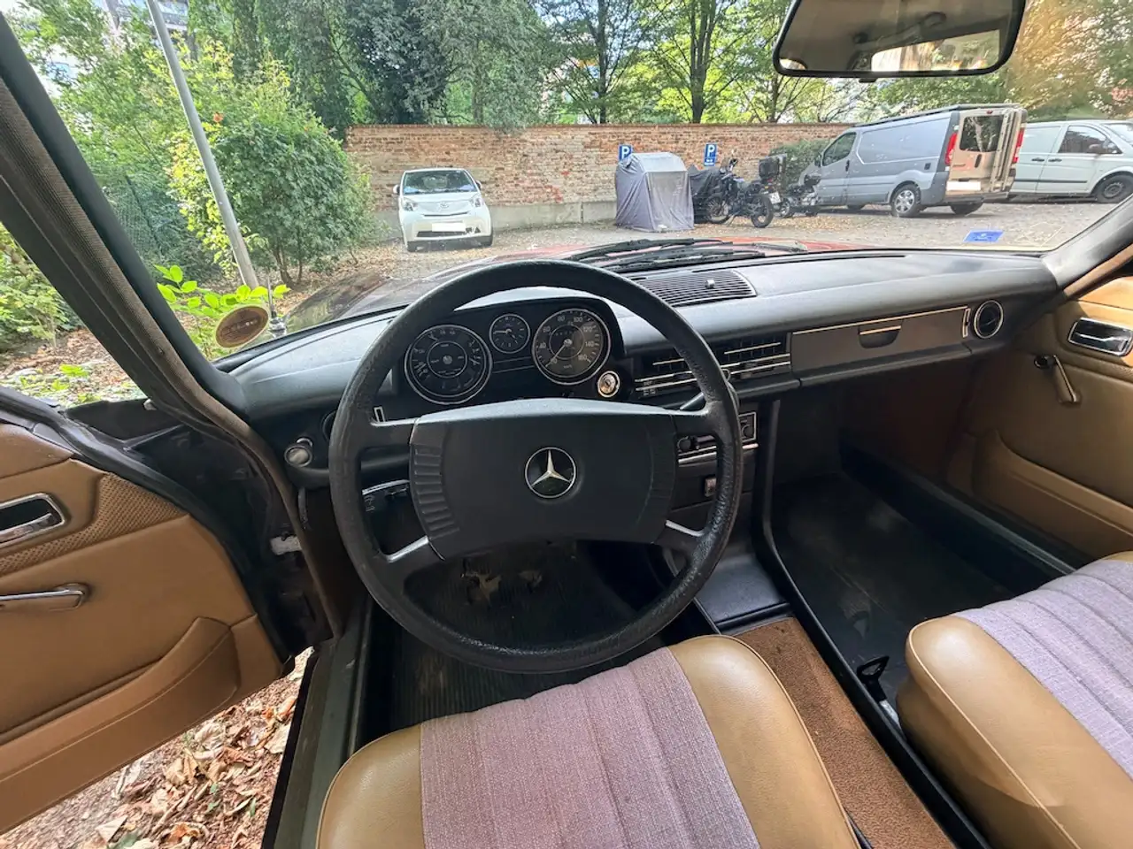 Mercedes-Benz 200D /8er, foto 3