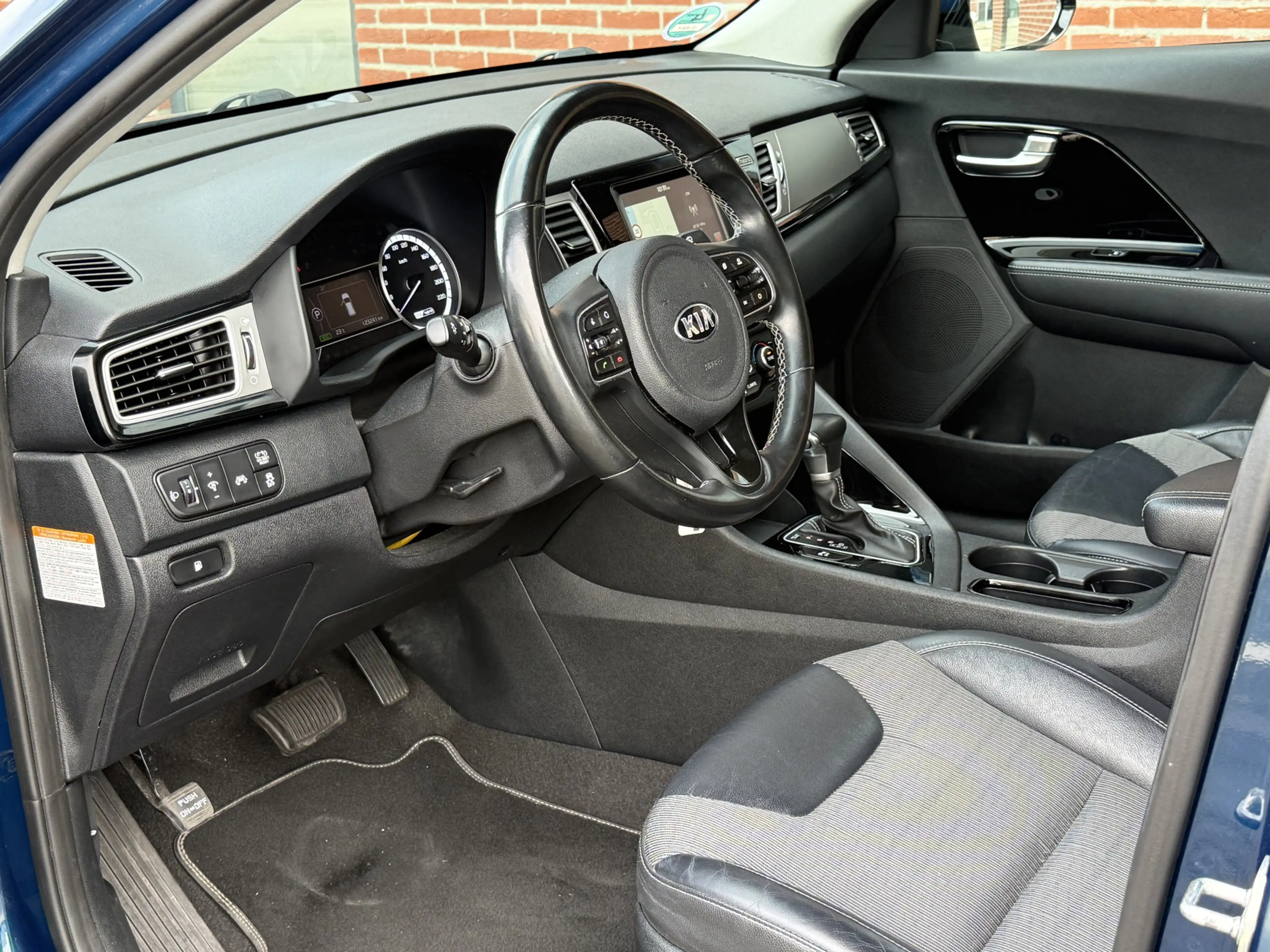 Kia Niro 1.6 GDi Hybrid DynamicLine ✅ Navigatie ✅ achteruit — photo 17