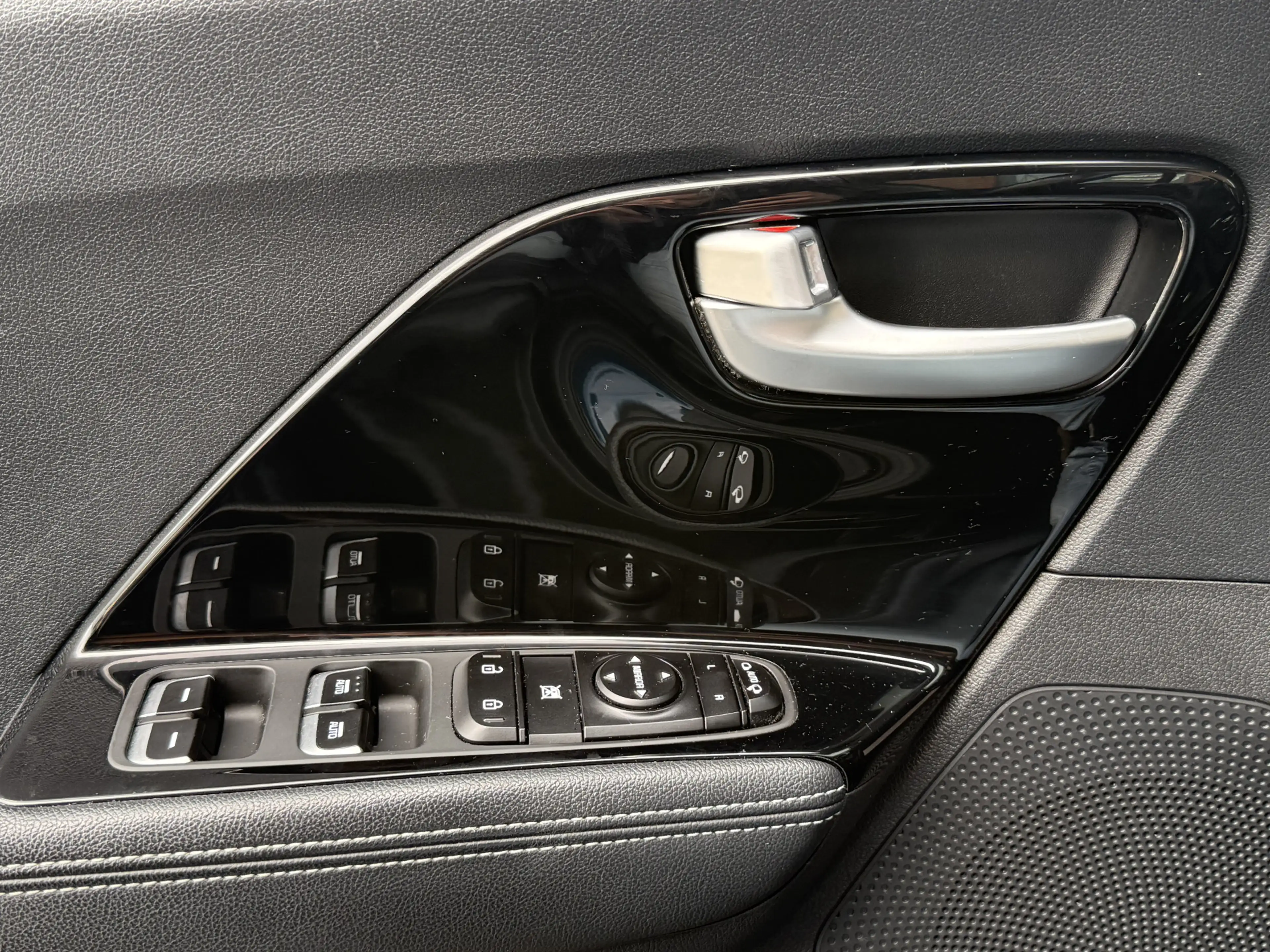Kia Niro 1.6 GDi Hybrid DynamicLine ✅ Navigatie ✅ achteruit — photo 13