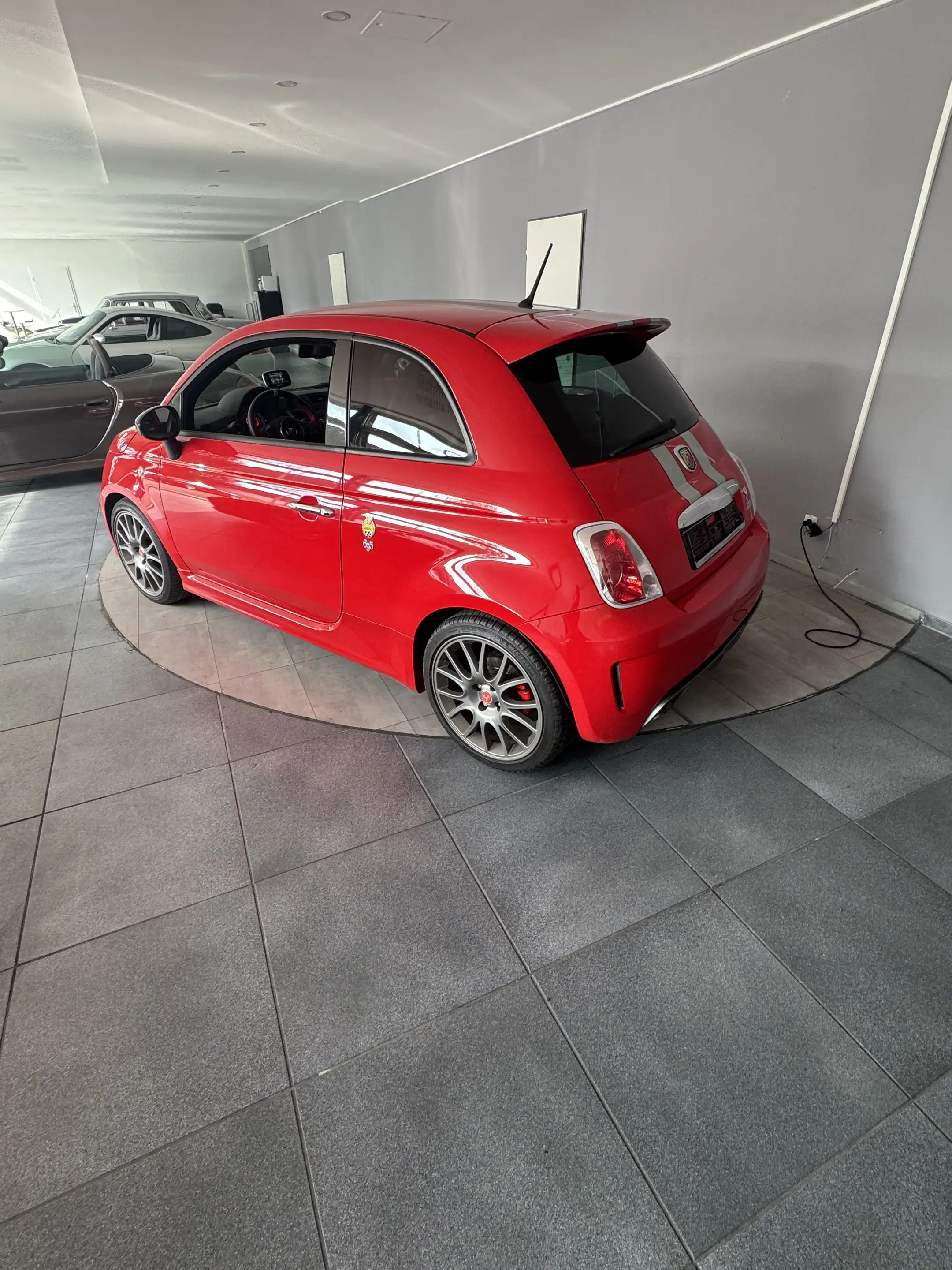 Abarth 695 Tributo Ferrari — photo 4