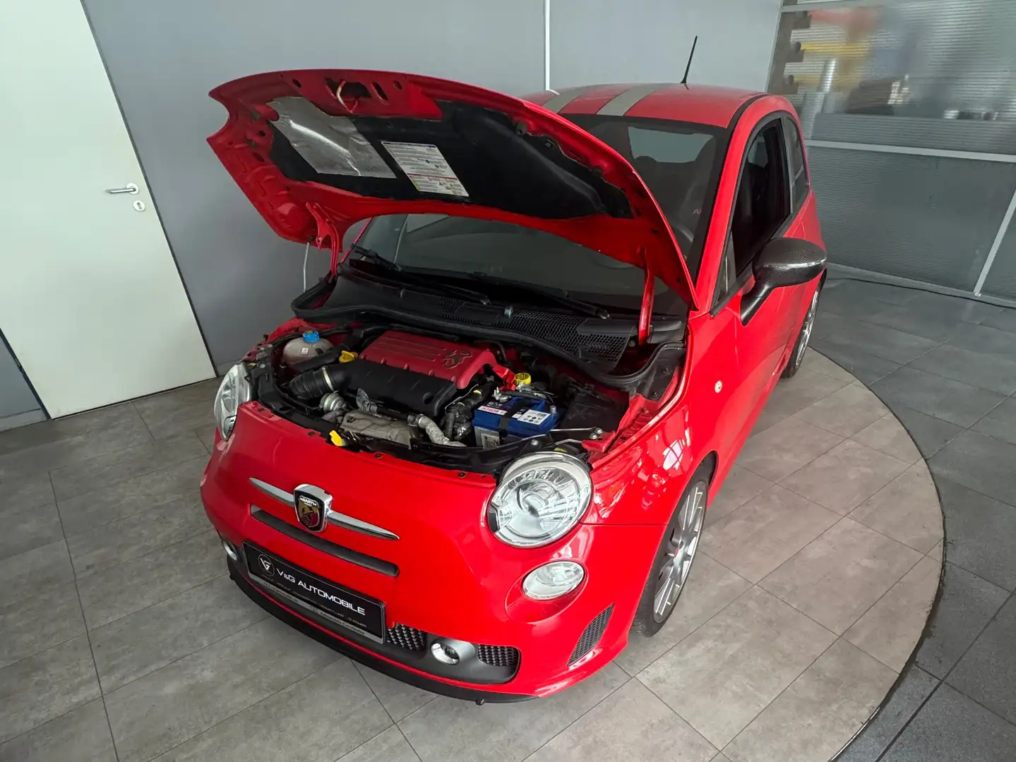 Abarth 695 Tributo Ferrari Rot - 2