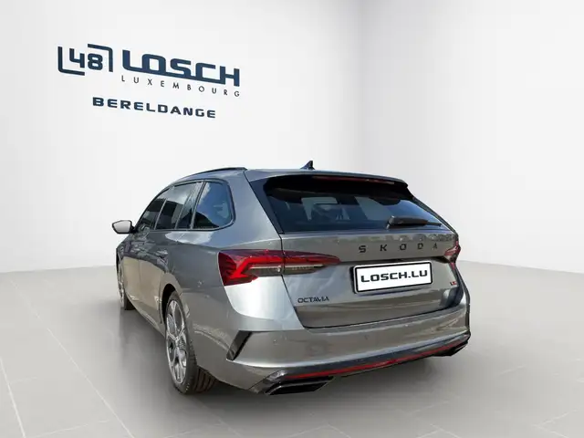 Skoda Octavia view 5