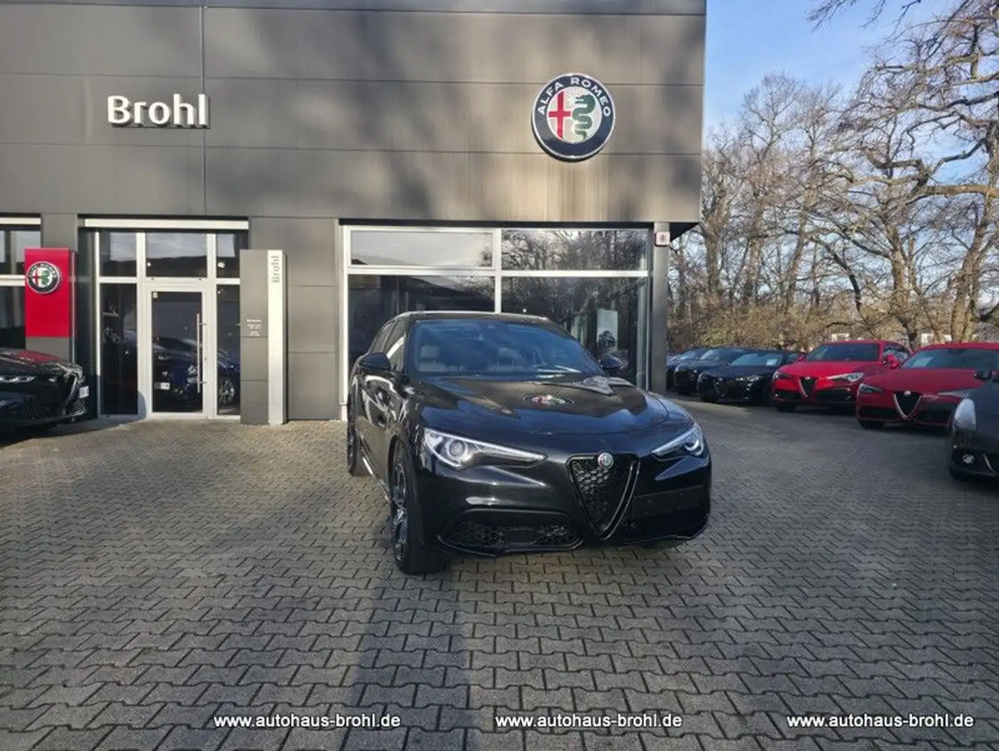 Alfa Romeo Stelvio Veloce Q4 Schwarz - 1