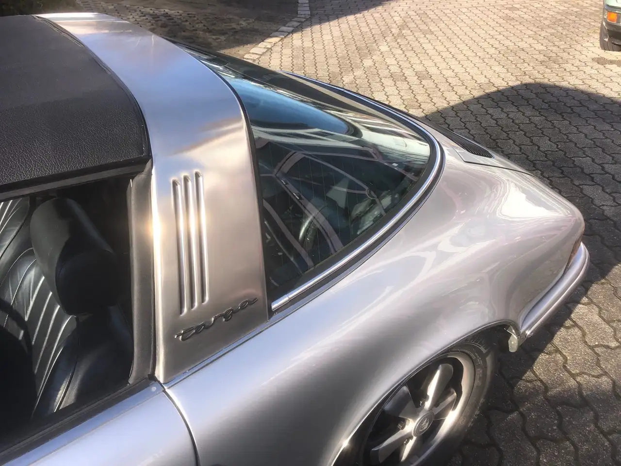 Porsche 911 2.4 Targa + Ölklappe, foto 5