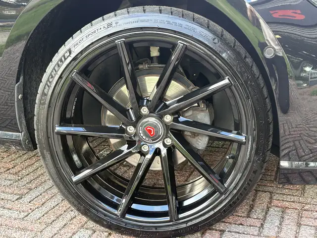 Volkswagen Golf view 14