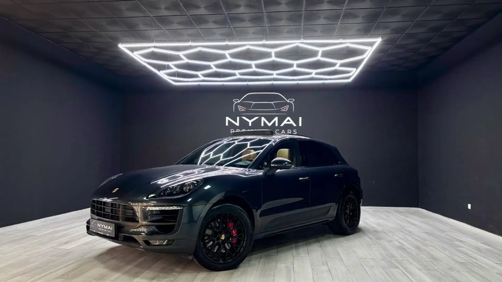 Porsche Macan GTS Grau - 2