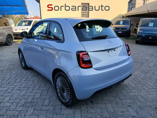 Fiat 500 view 2
