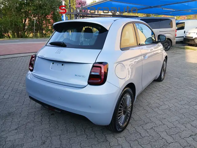 Fiat 500 view 5