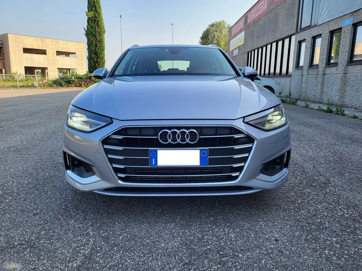 Audi A4 Avant 35 2.0tfsi mhev BusinessAdvance 150 s-tronic Grigio - 2