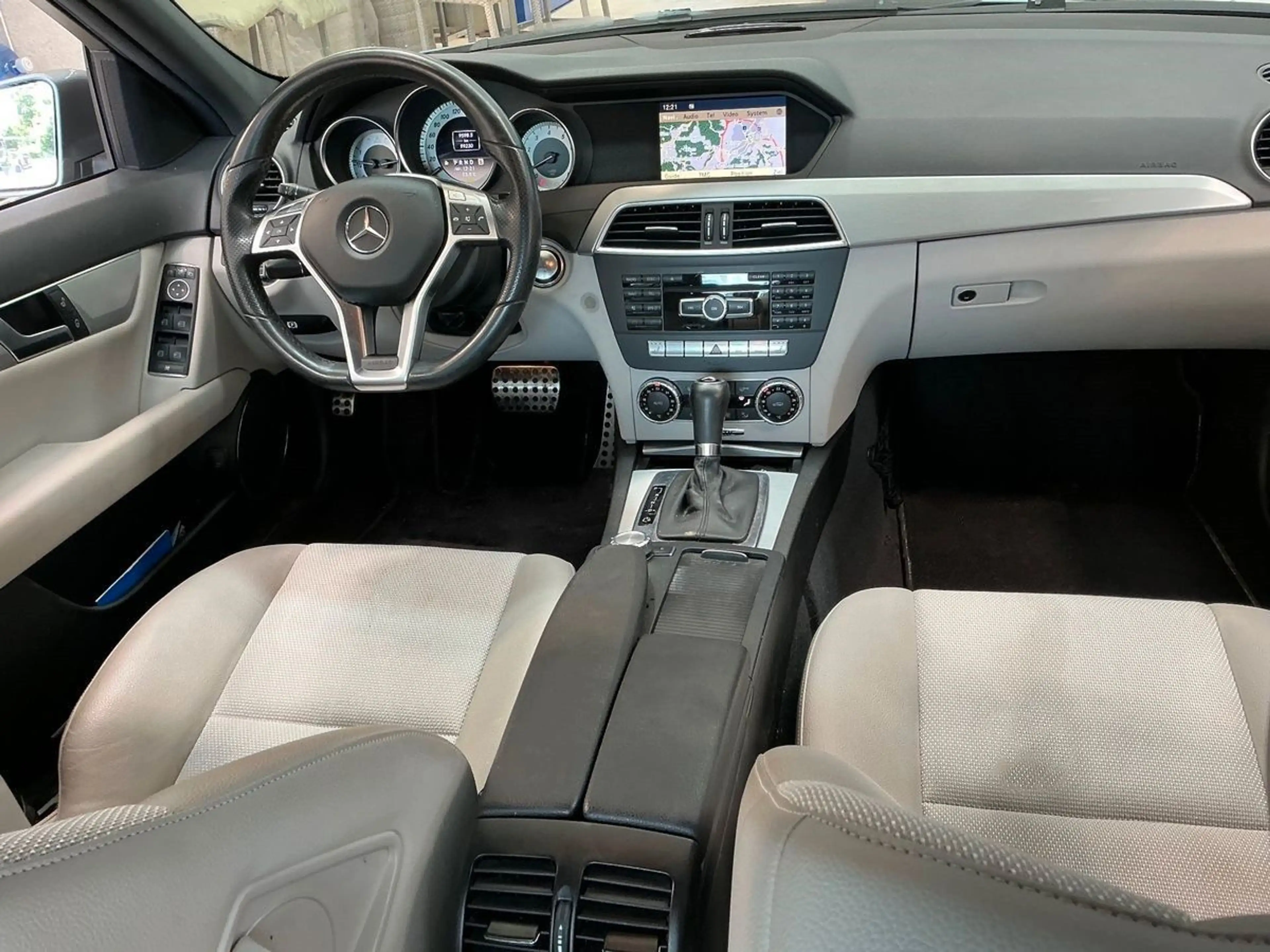 Mercedes-Benz C 350 CGI V6 4Matic AMG *1.Hand*MB-Scheckheft* — photo 11