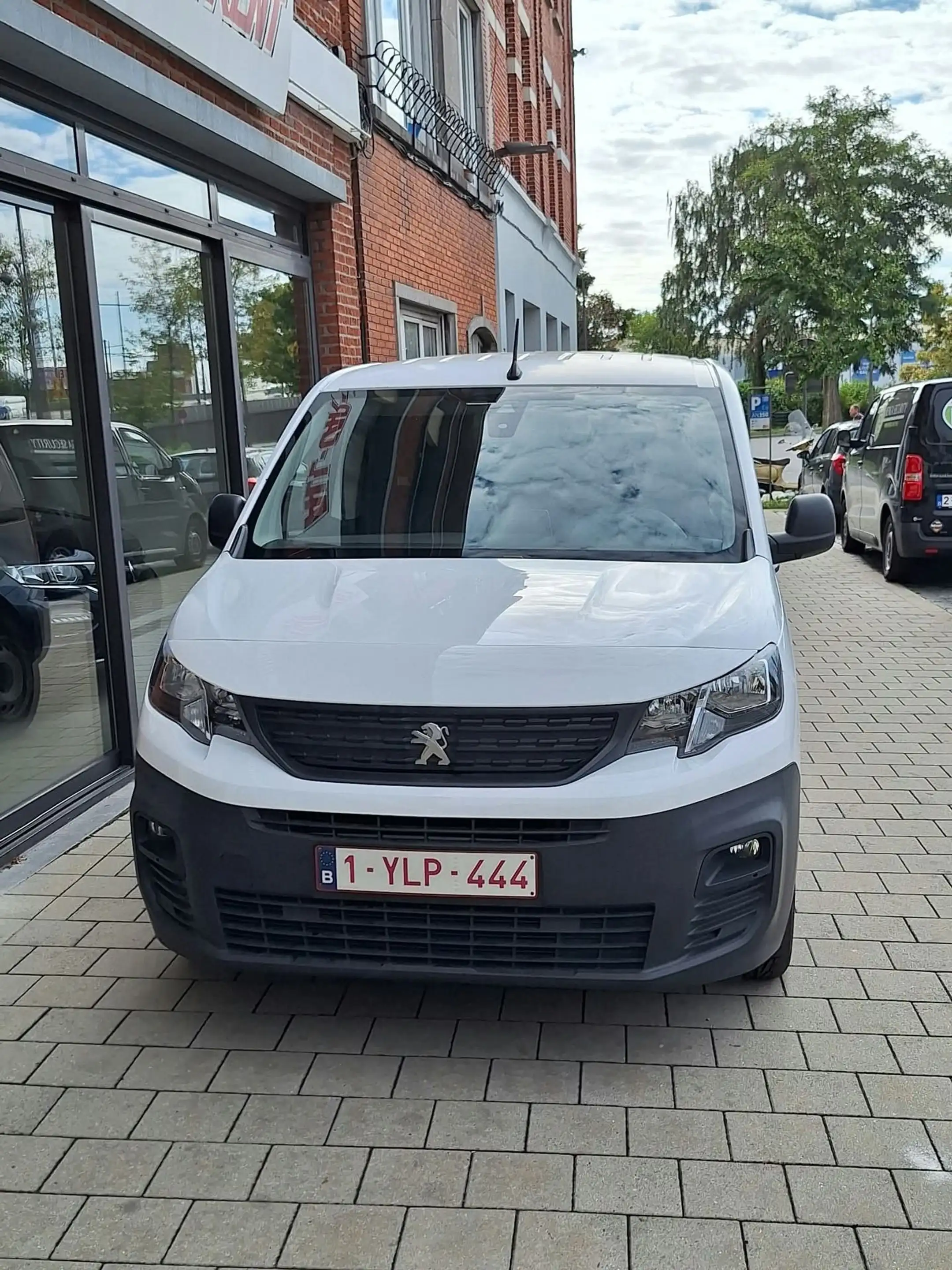 Peugeot Partner Standard Heavy Premium 1.5 BlueHDI S/S — photo 2