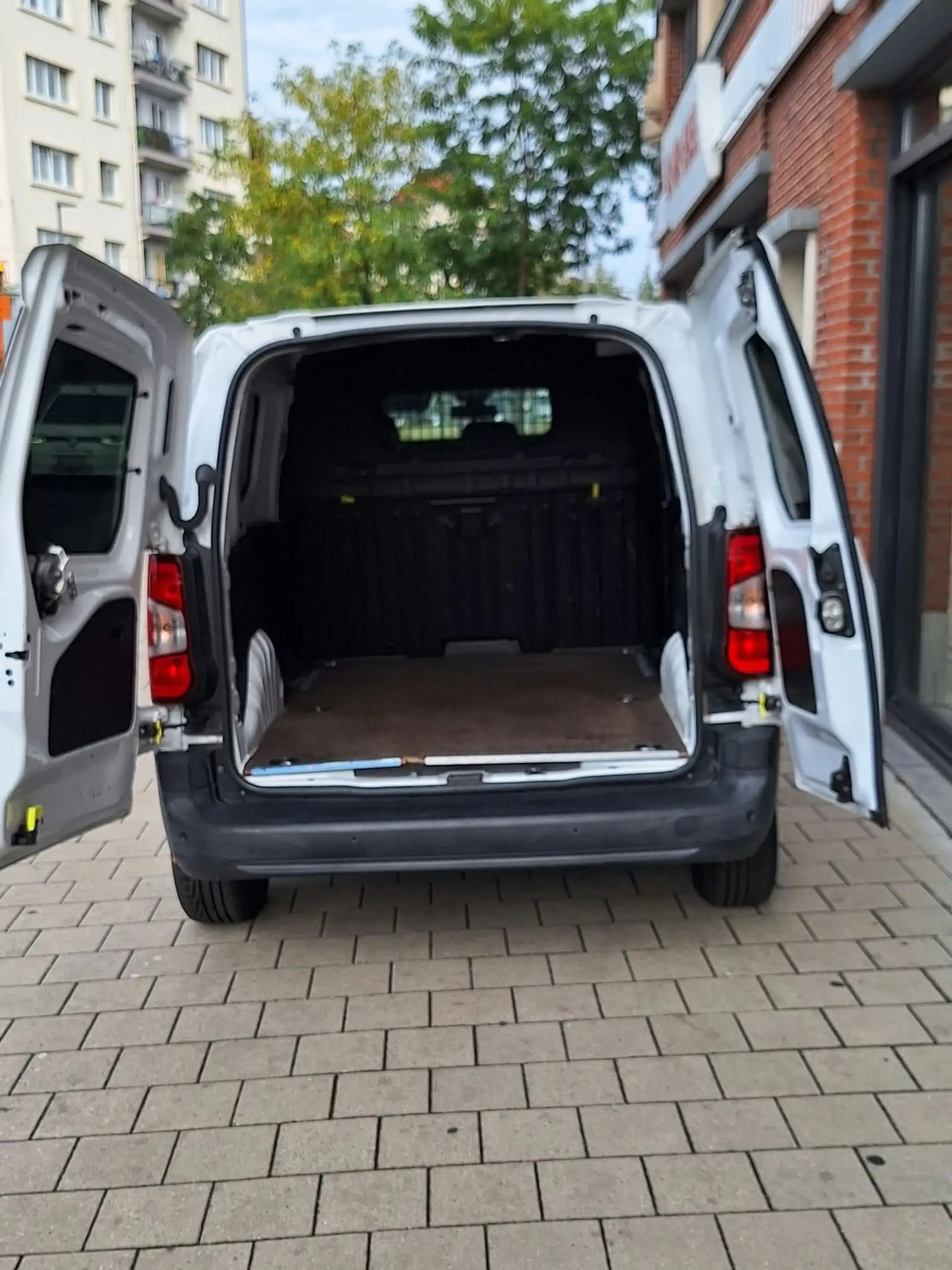 Peugeot Partner Standard Heavy Premium 1.5 BlueHDI S/S — photo 9