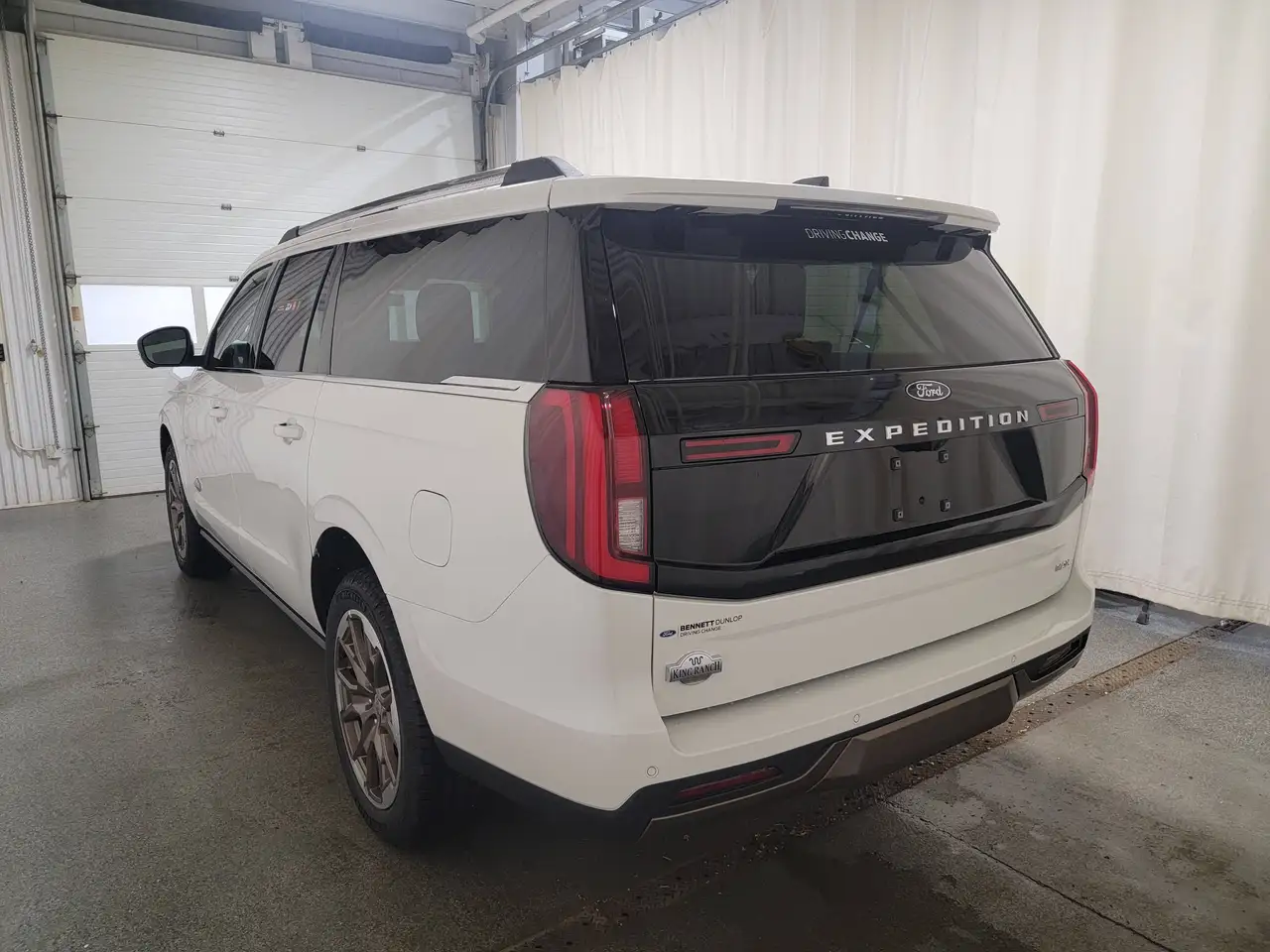 Ford Expedition снимка Ford Expedition