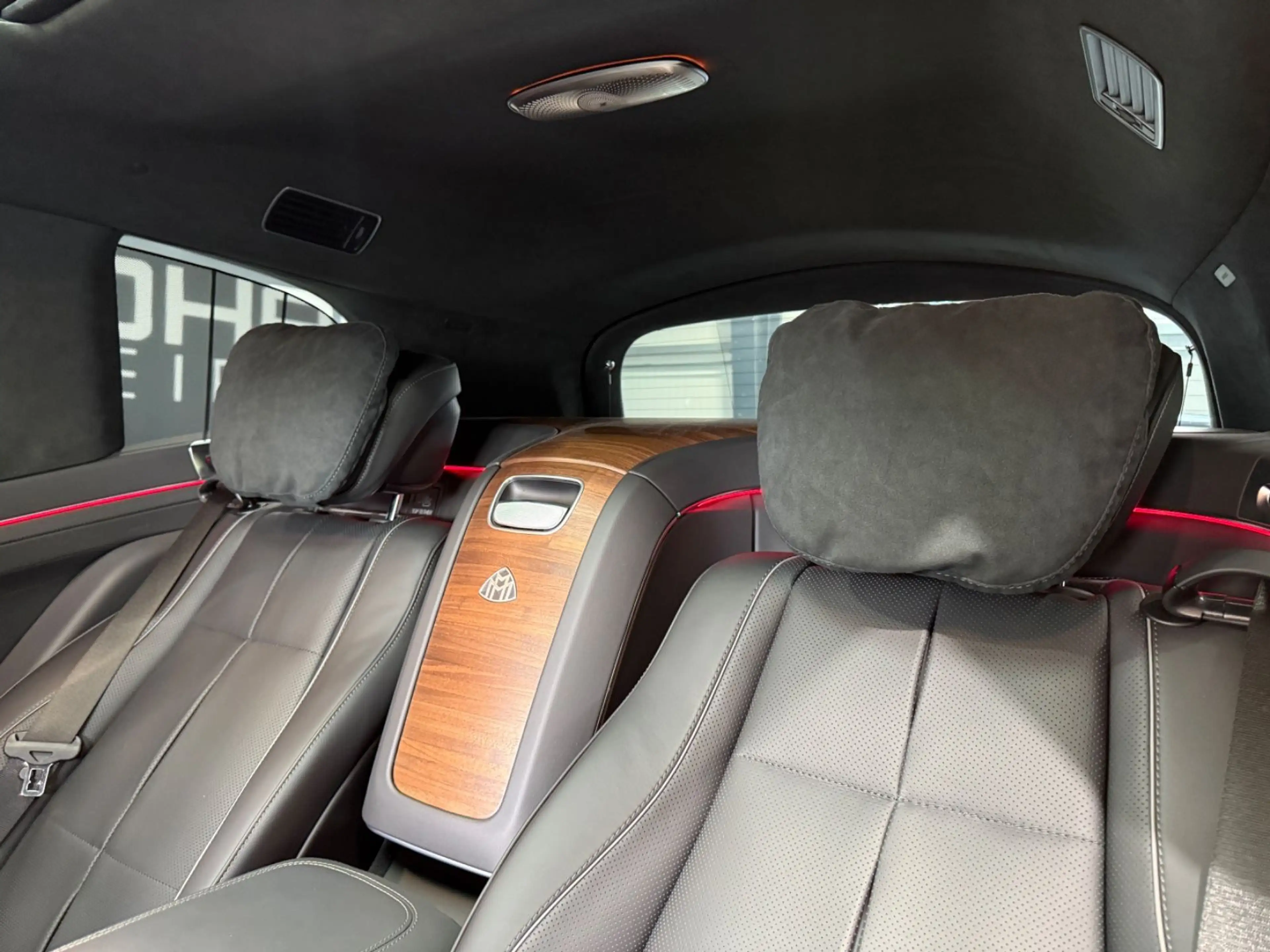 Mercedes-Benz GLS 600 Maybach Executive Fond/Burmester/HuD/360 — photo 13