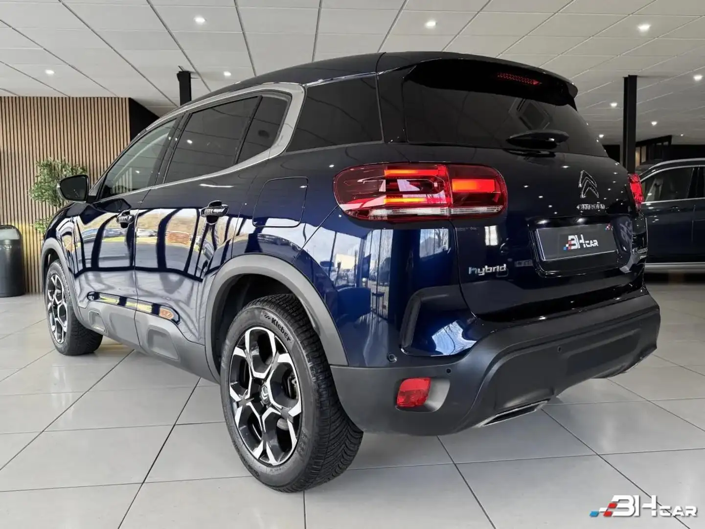 Citroen C5 Aircross HYBRIDE PHEV 225 CH E-EAT8 FEEL PACK 2023 Schwarz - 2