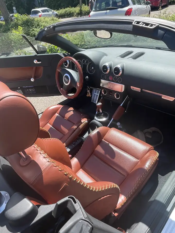 Audi TT Roadster 1.8 T quattro, foto 8